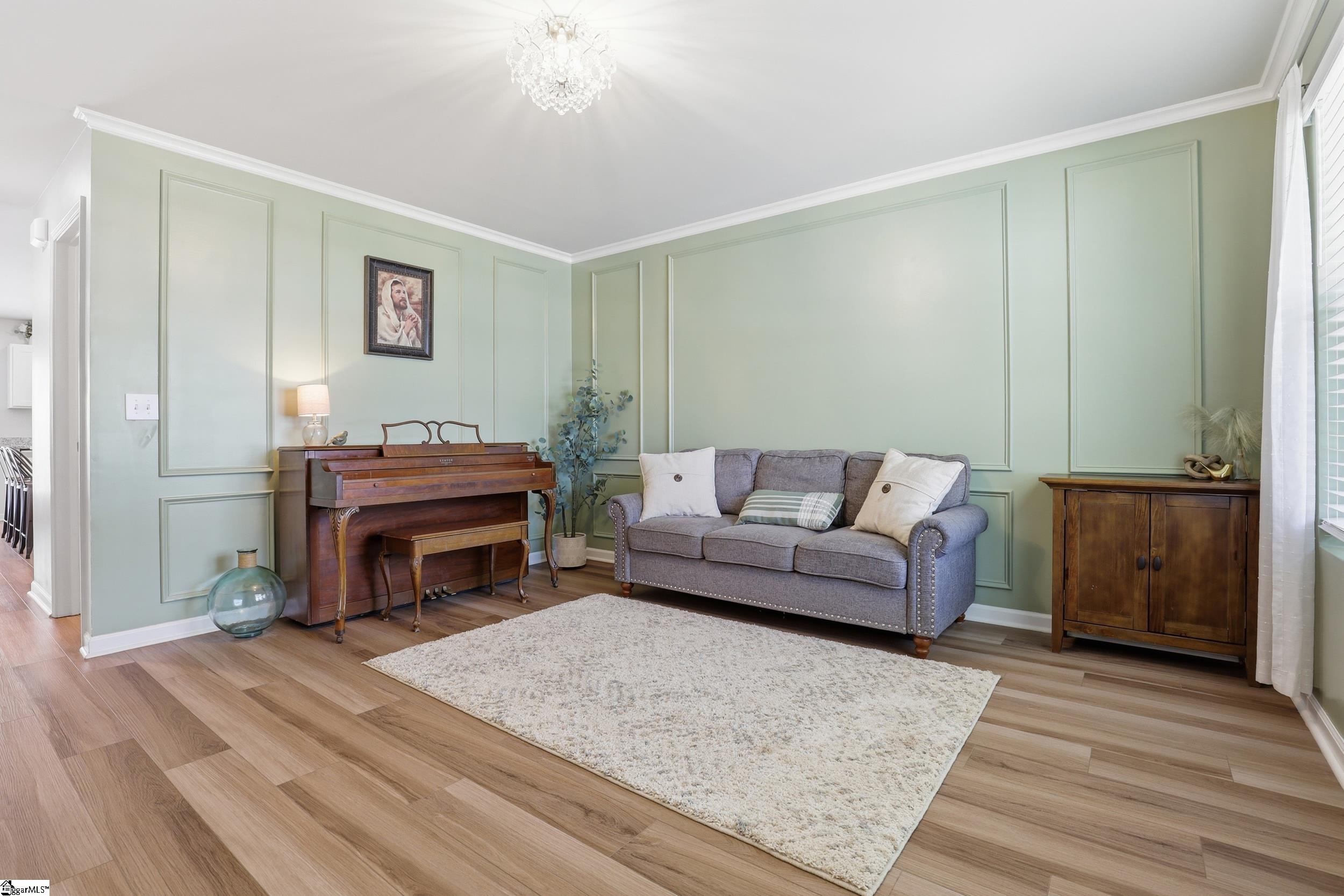 36 Chalet Court