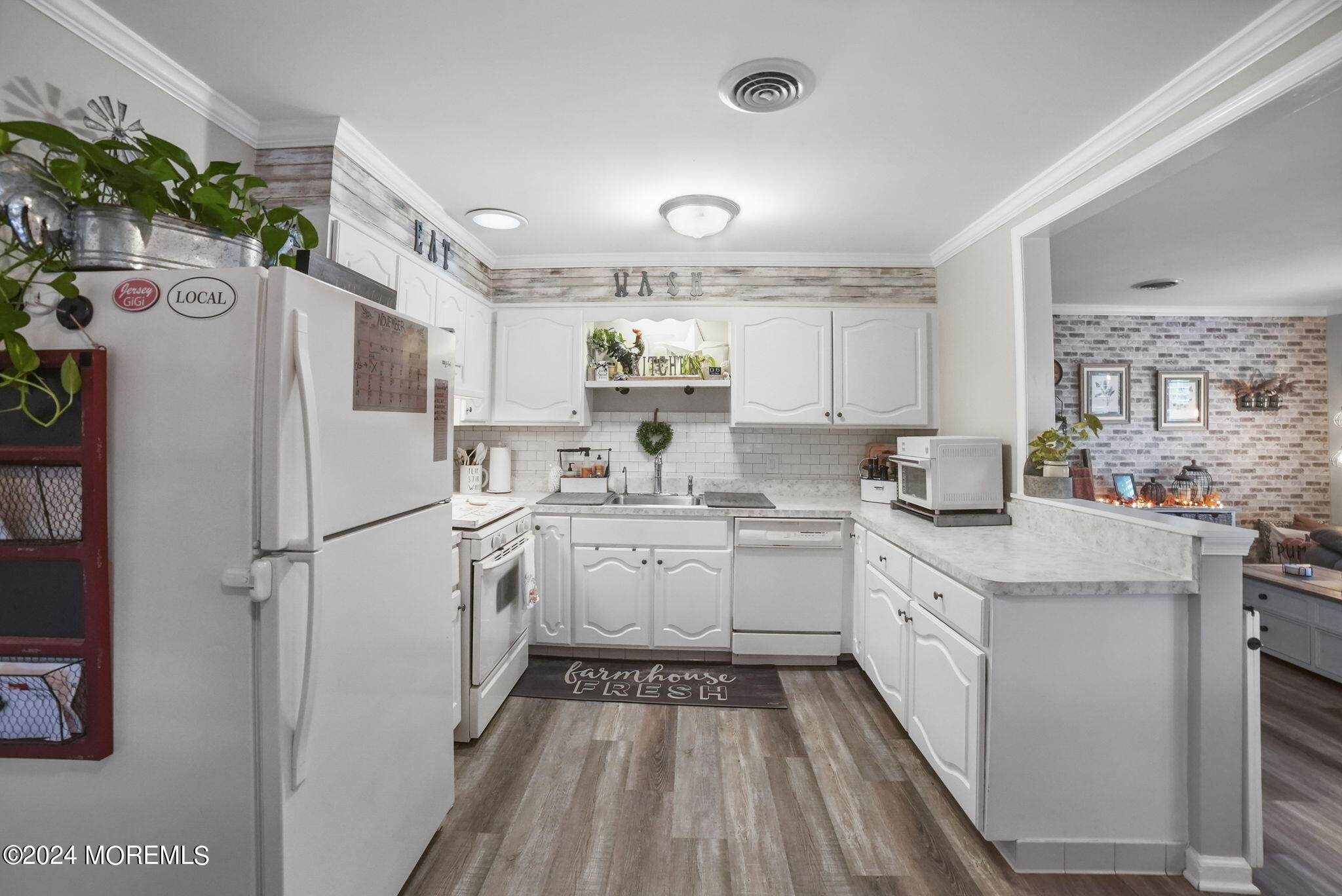 25 Redhook Bay Drive