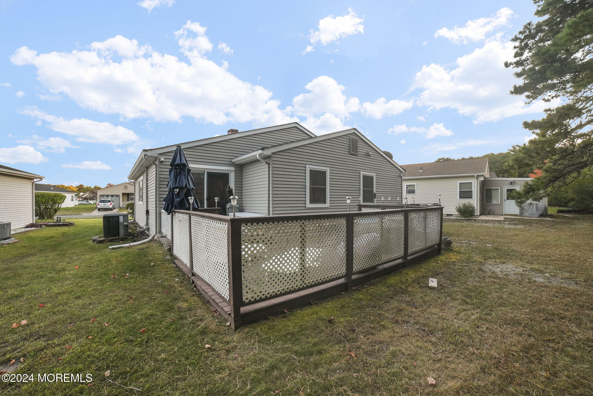 25 Redhook Bay Drive