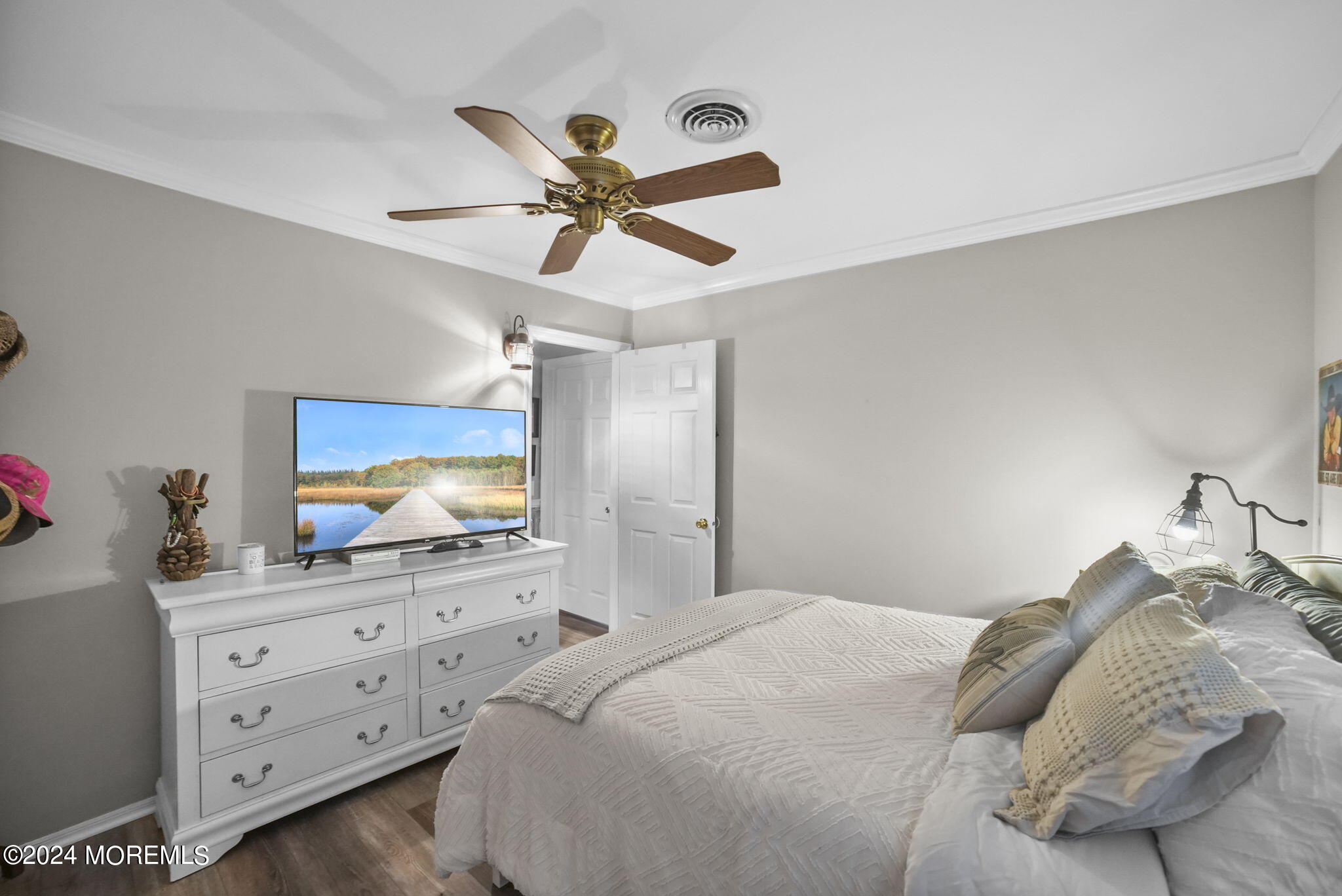 25 Redhook Bay Drive