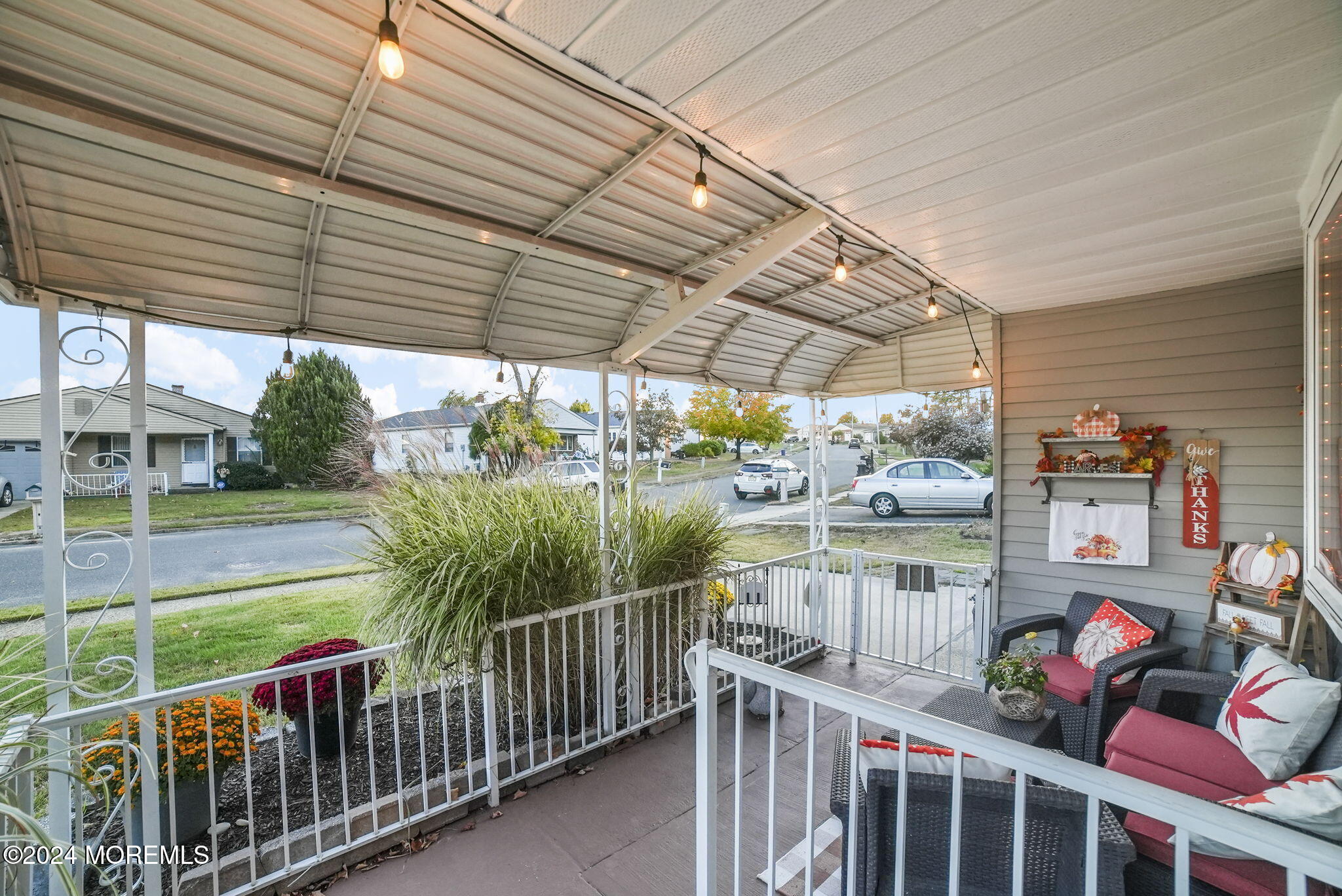 25 Redhook Bay Drive