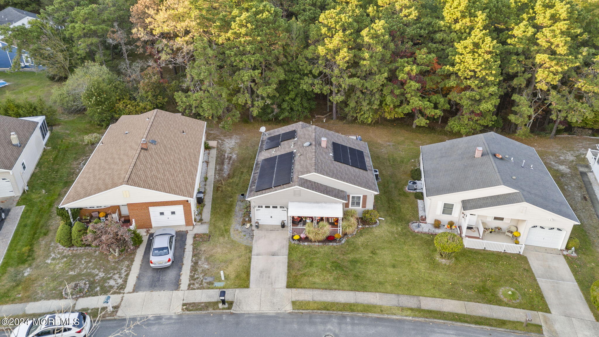 25 Redhook Bay Drive