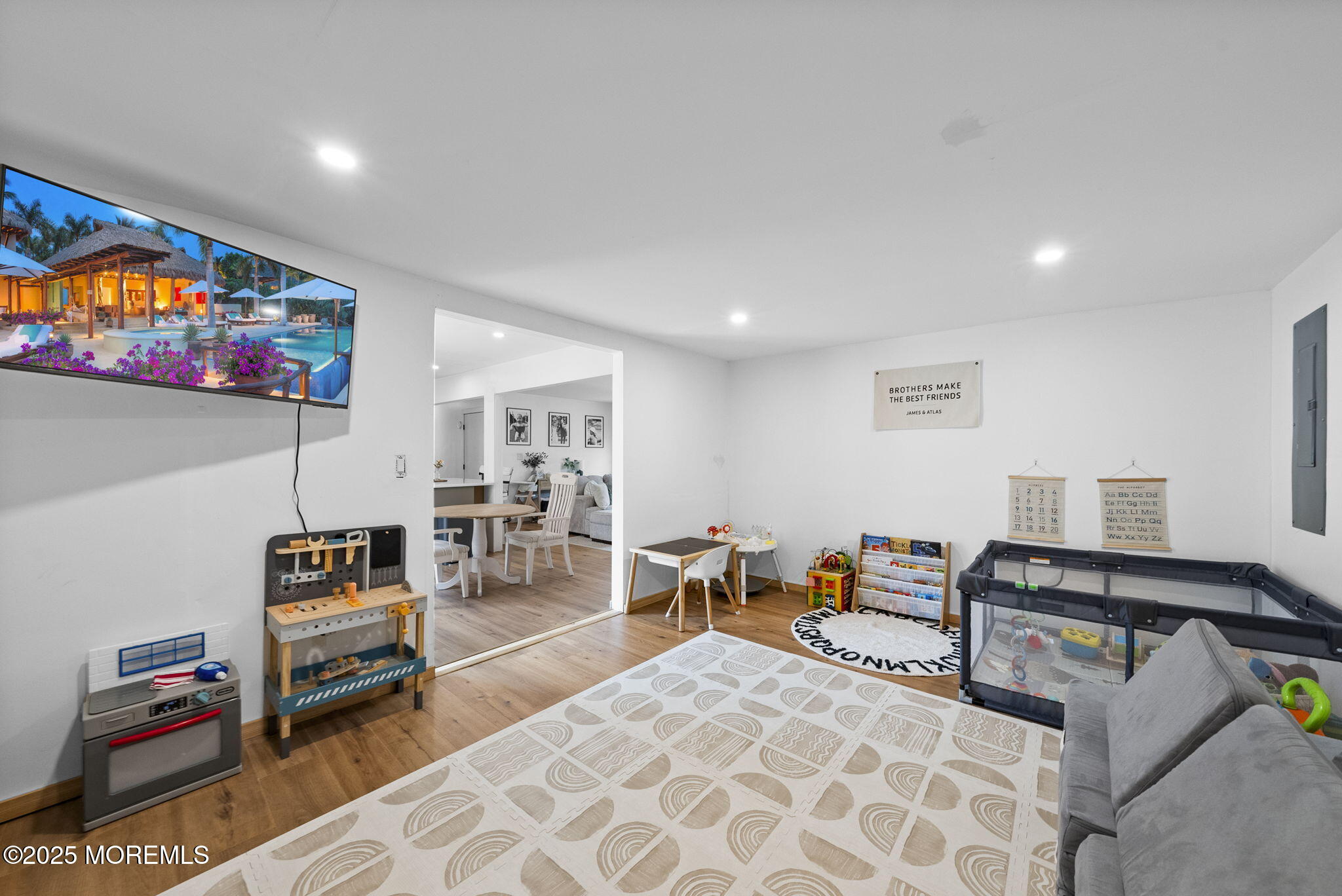 113 Darien Road