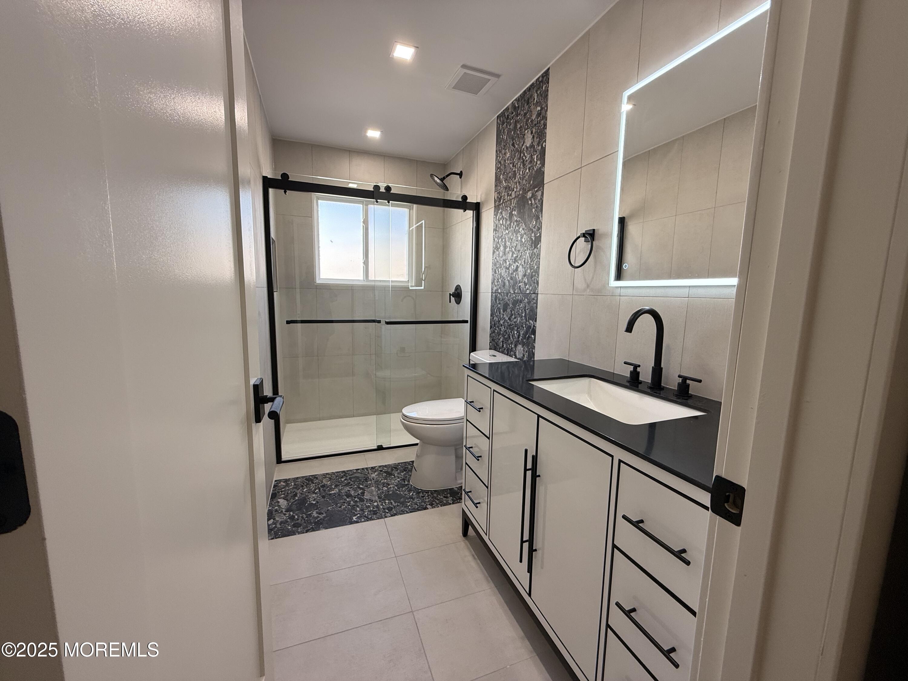 1 Ocean Avenue, 18