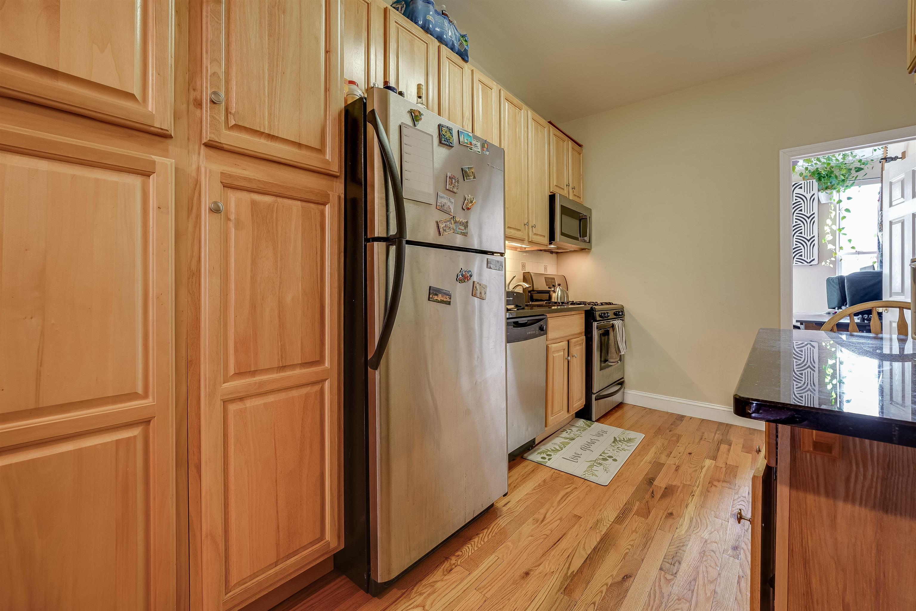 63 MADISON ST Unit: 3