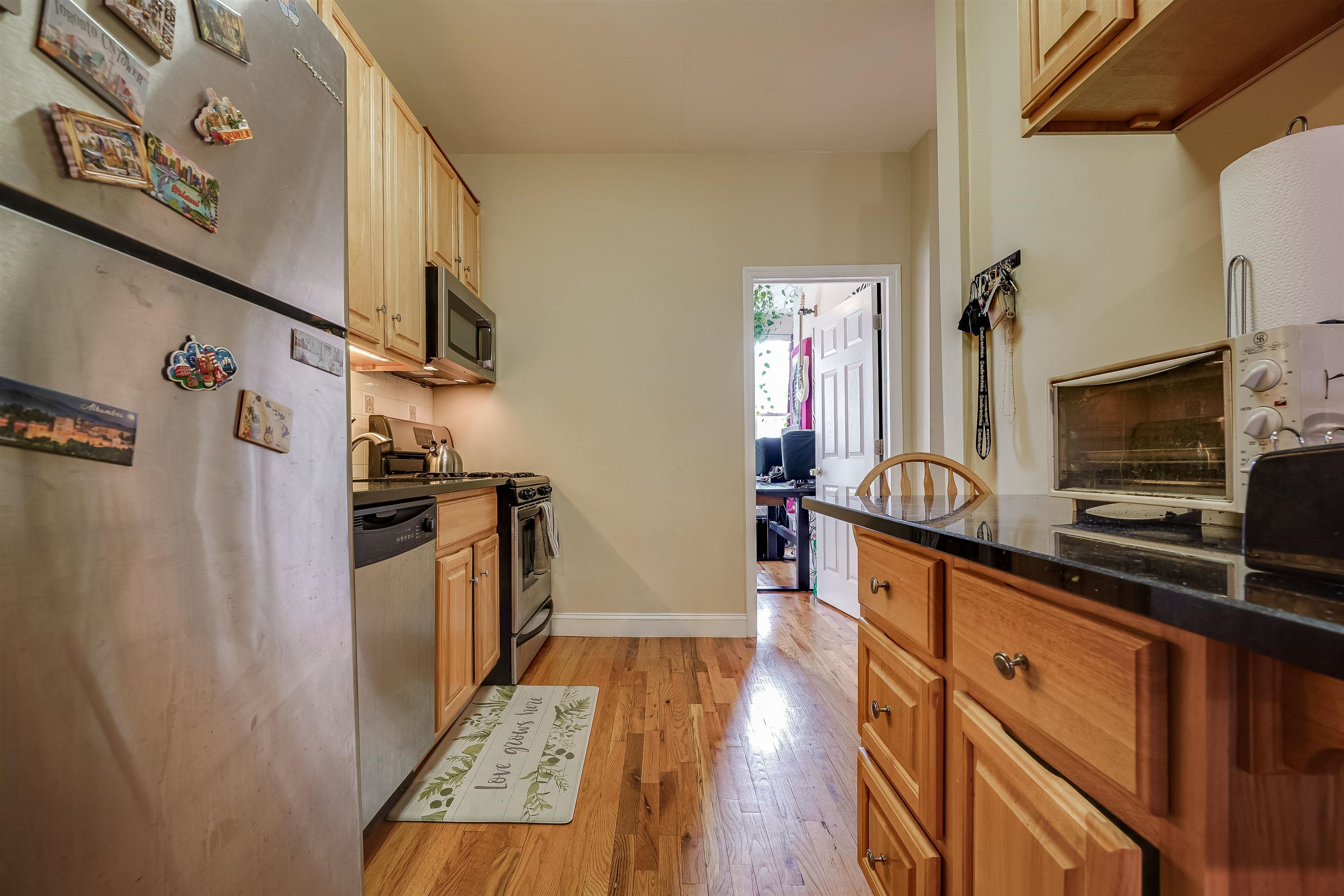63 MADISON ST Unit: 3