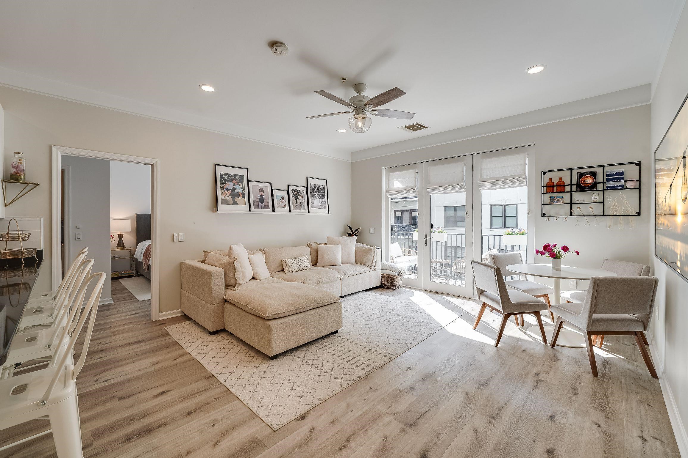 1300 GRAND ST Unit: 321