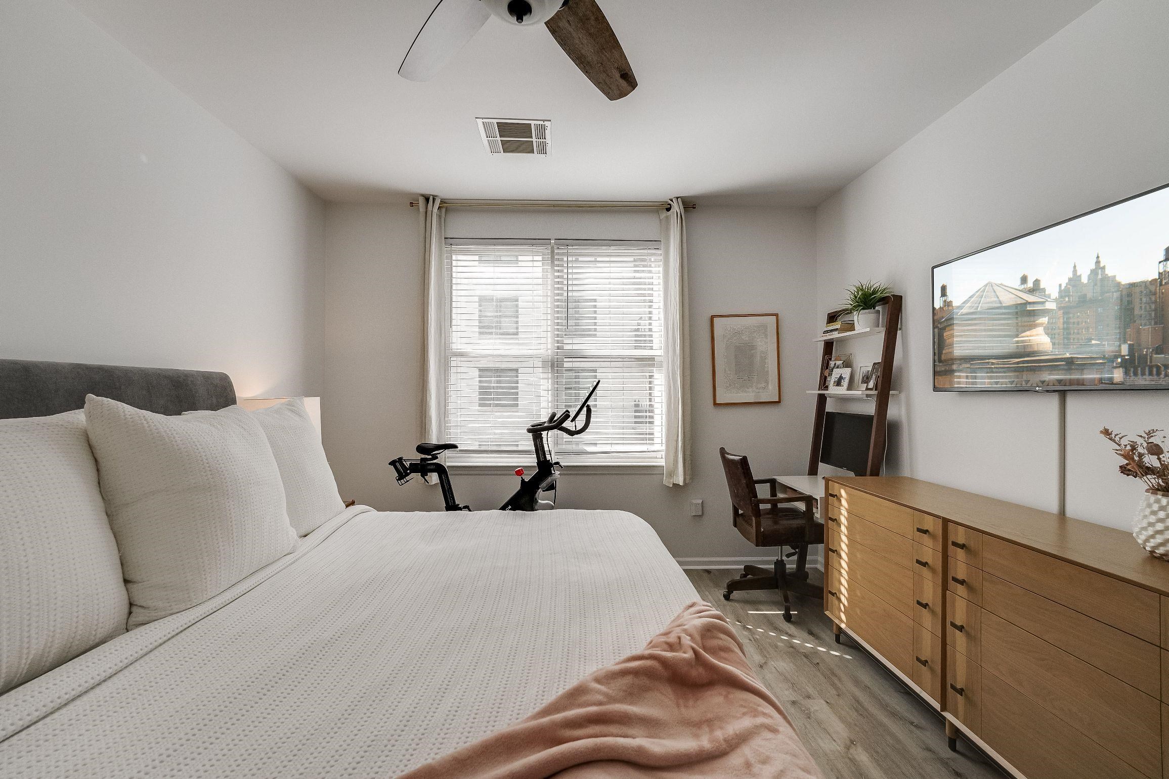 1300 GRAND ST Unit: 321