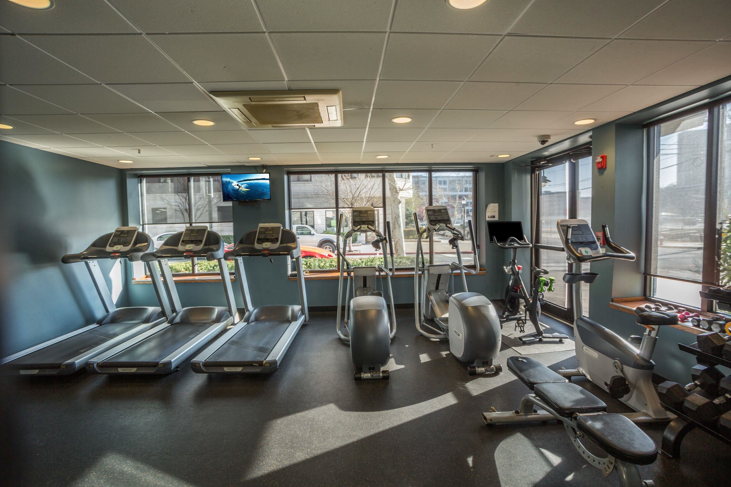1300 GRAND ST Unit: 321