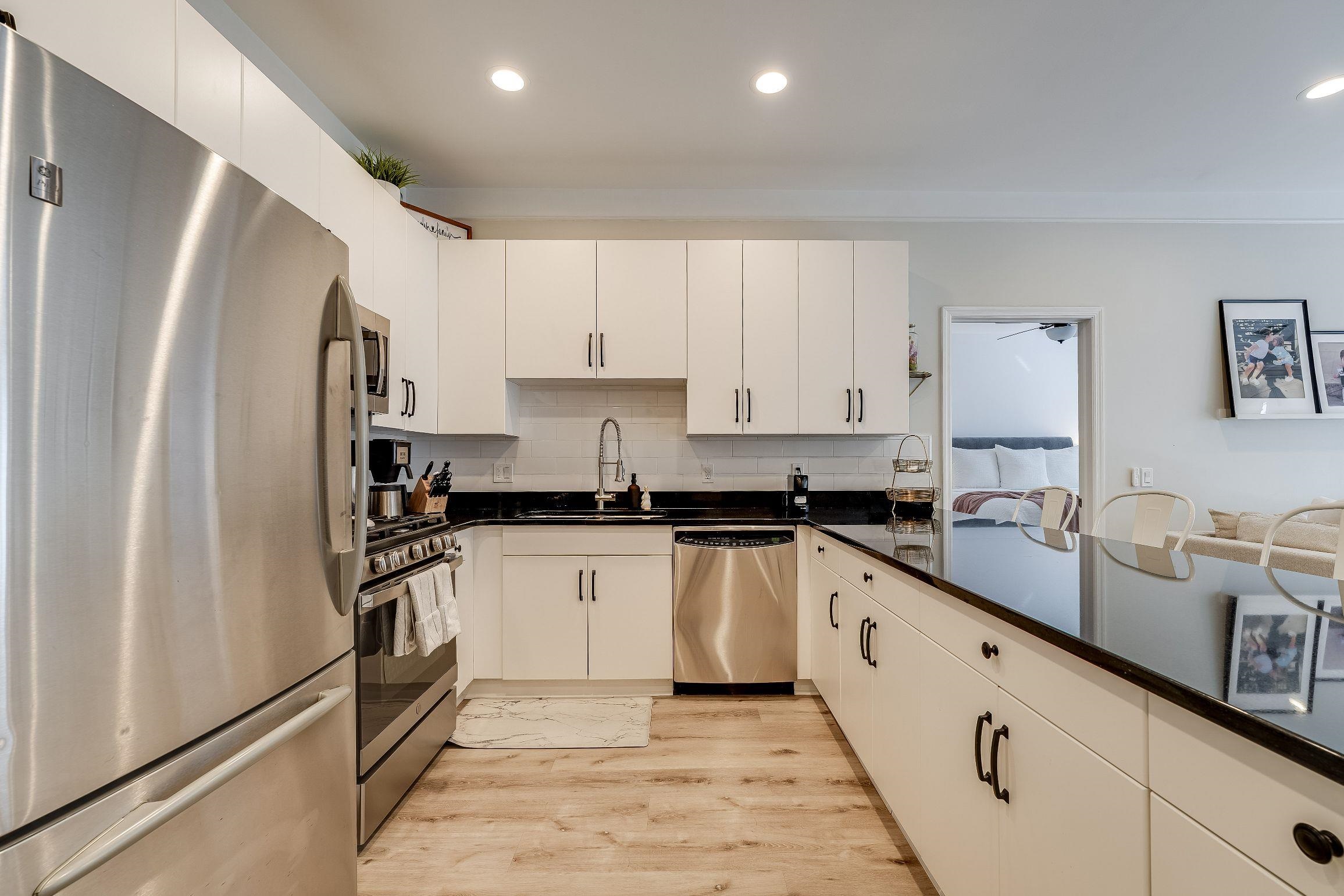 1300 GRAND ST Unit: 321