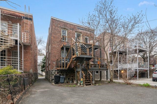 654 BLVD EAST