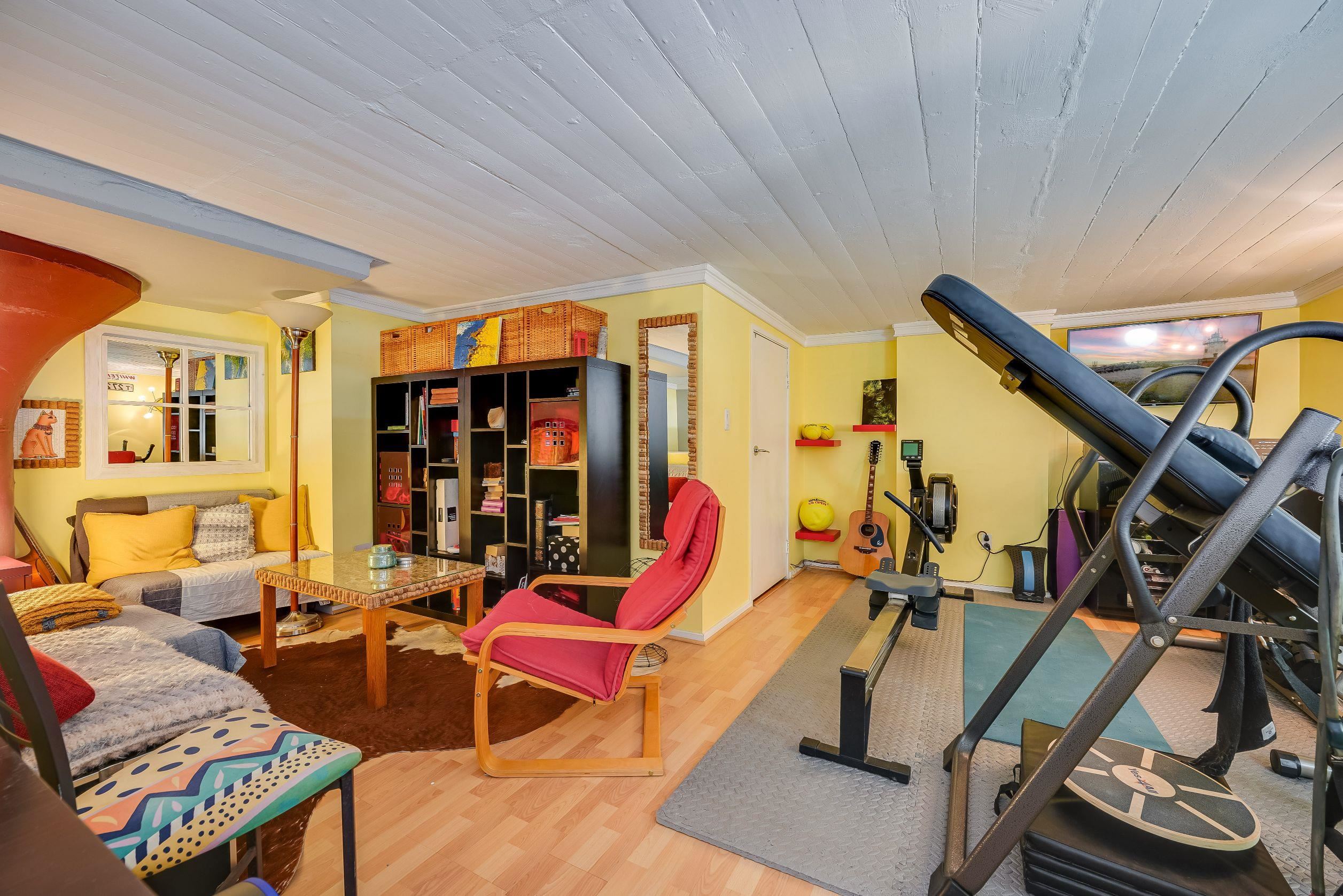 205 10TH ST Unit: 4-H