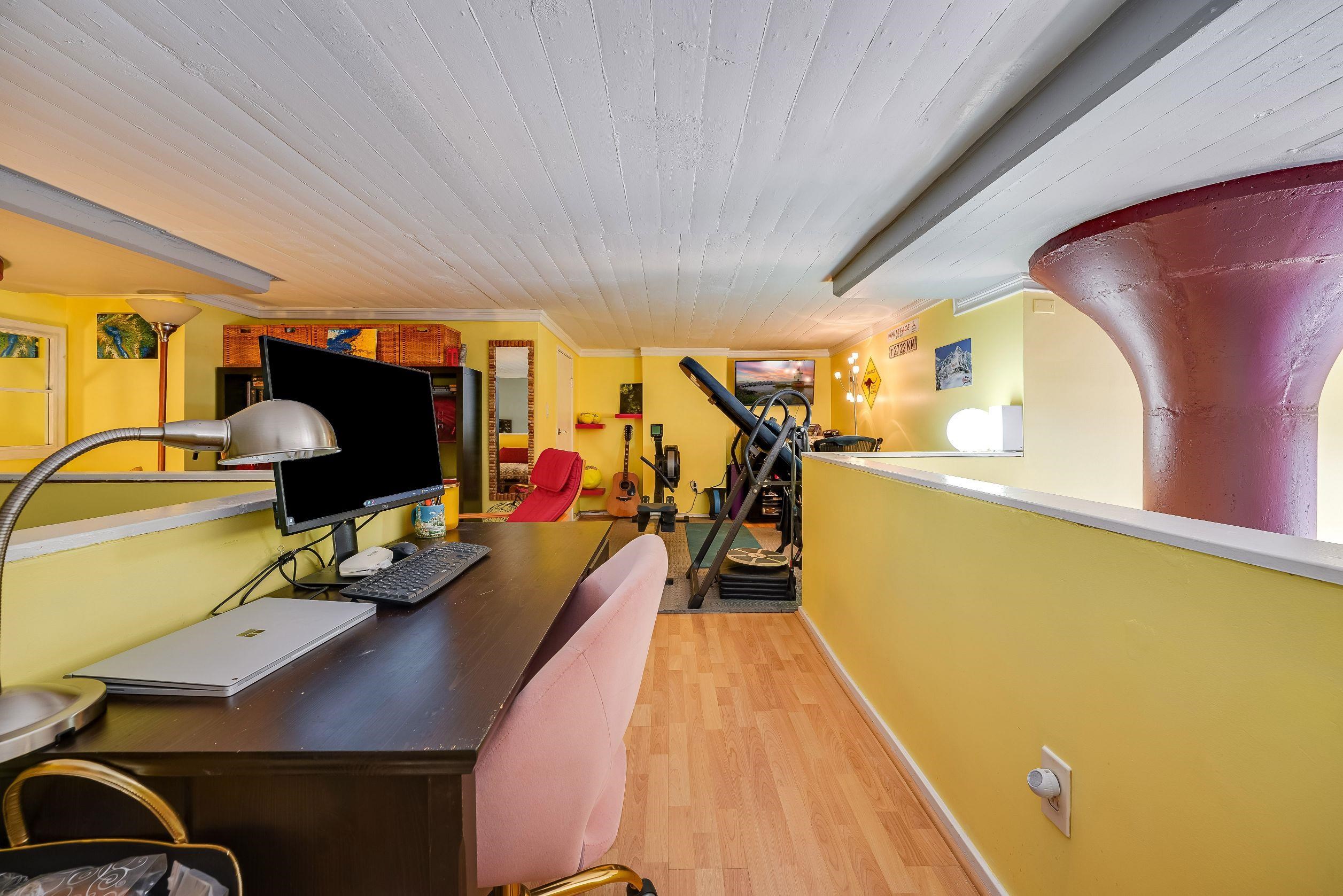 205 10TH ST Unit: 4-H