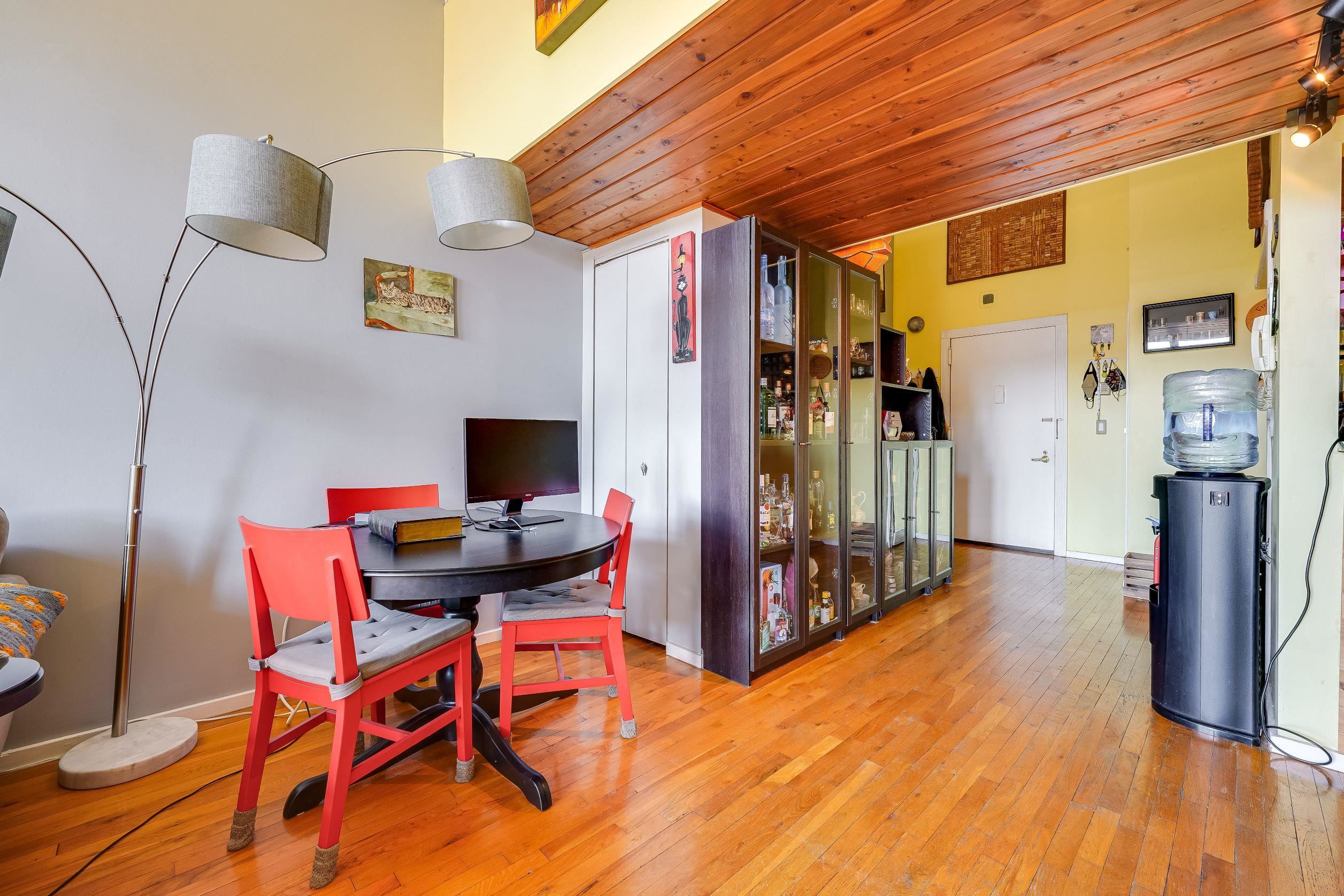 205 10TH ST Unit: 4-H