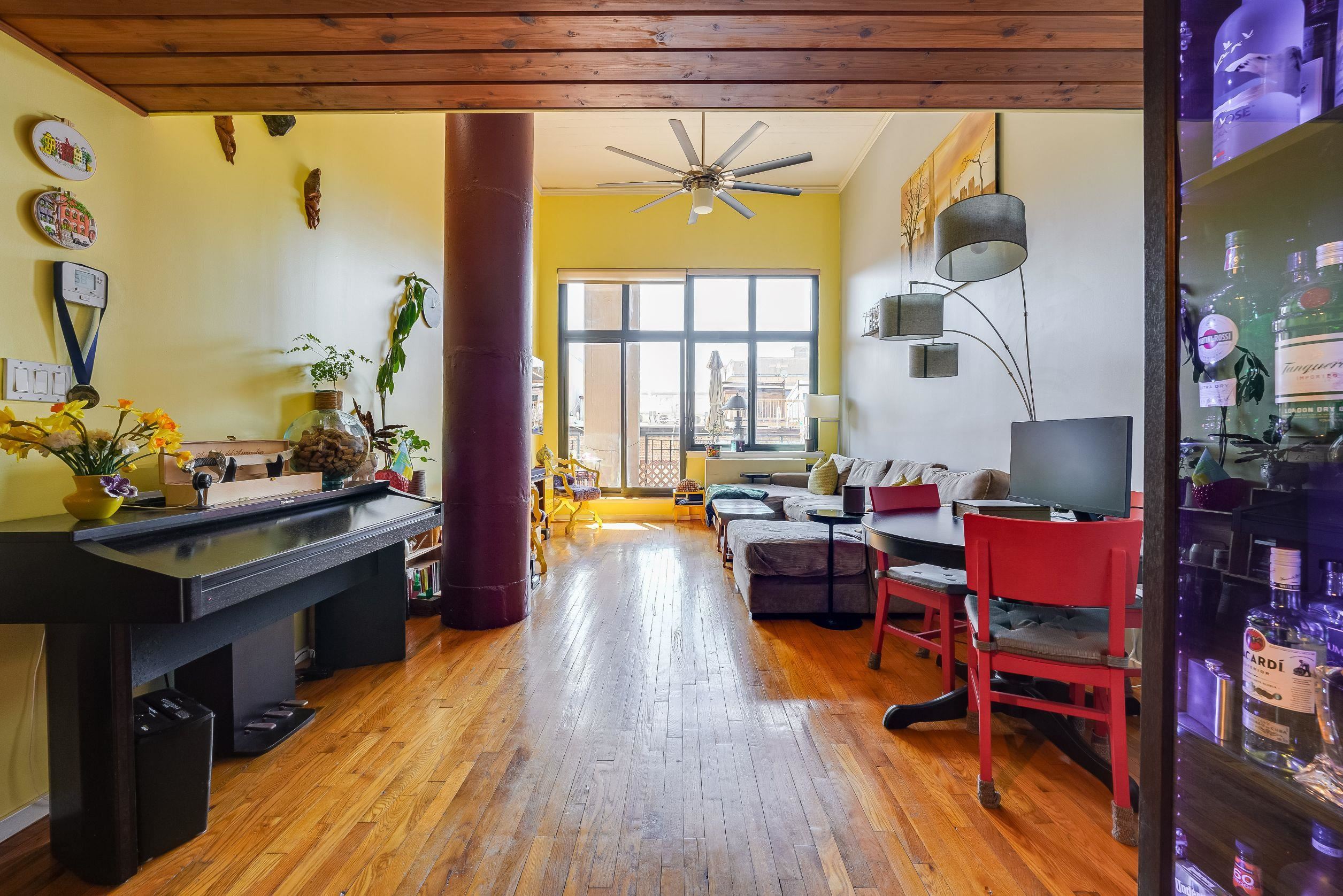 205 10TH ST Unit: 4-H