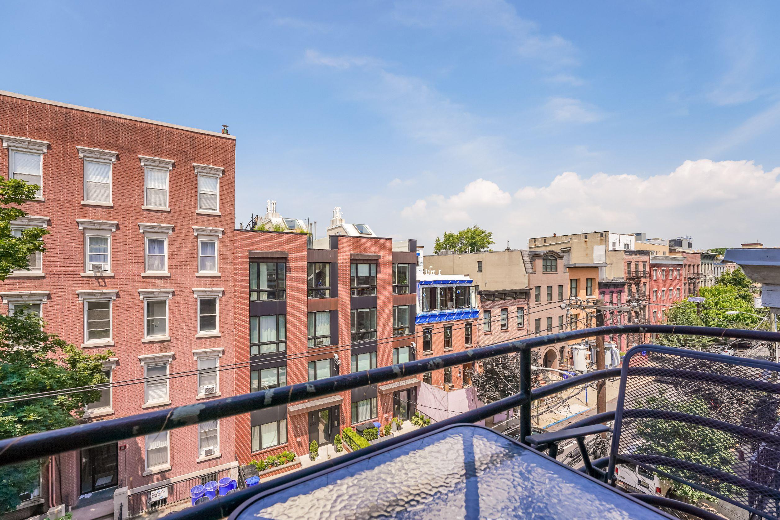 209 BLOOMFIELD ST Unit: 7