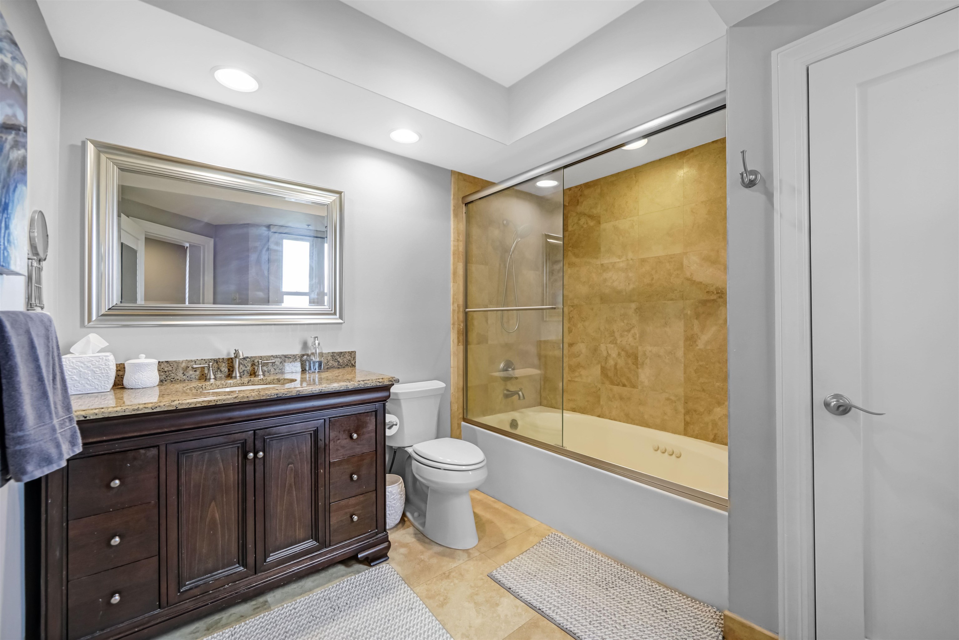 600 HUDSON ST Unit: 3A