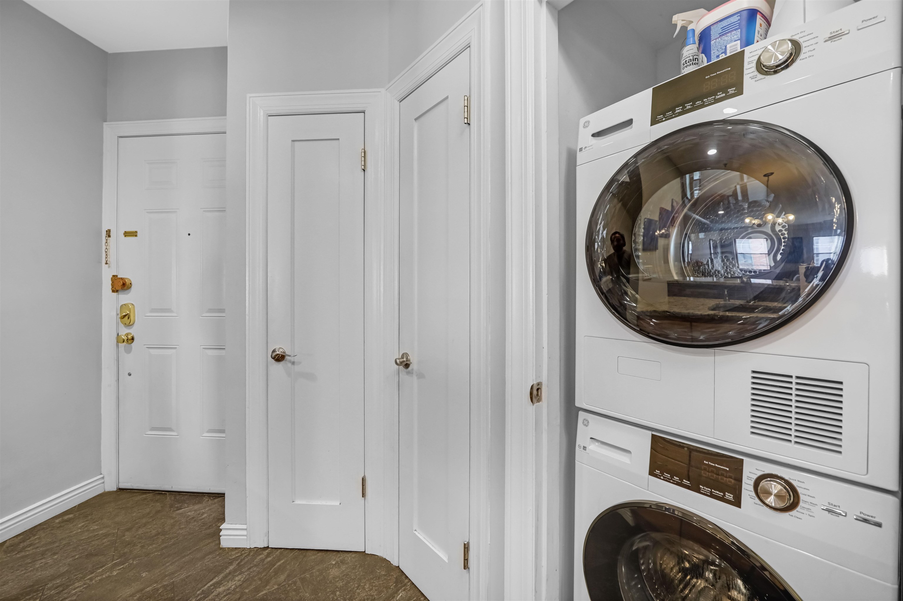 600 HUDSON ST Unit: 3A