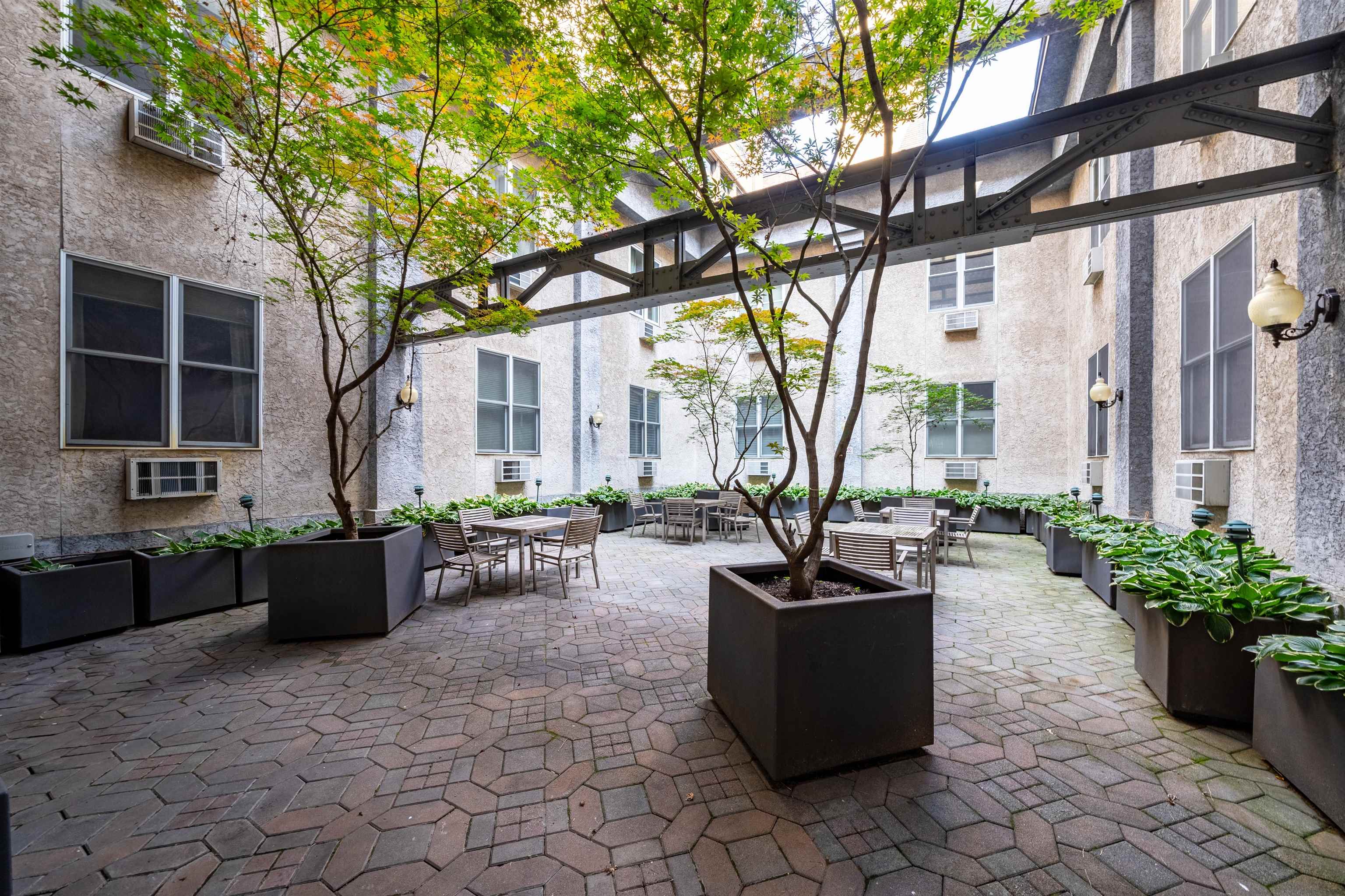 501 ADAMS ST Unit: 5G