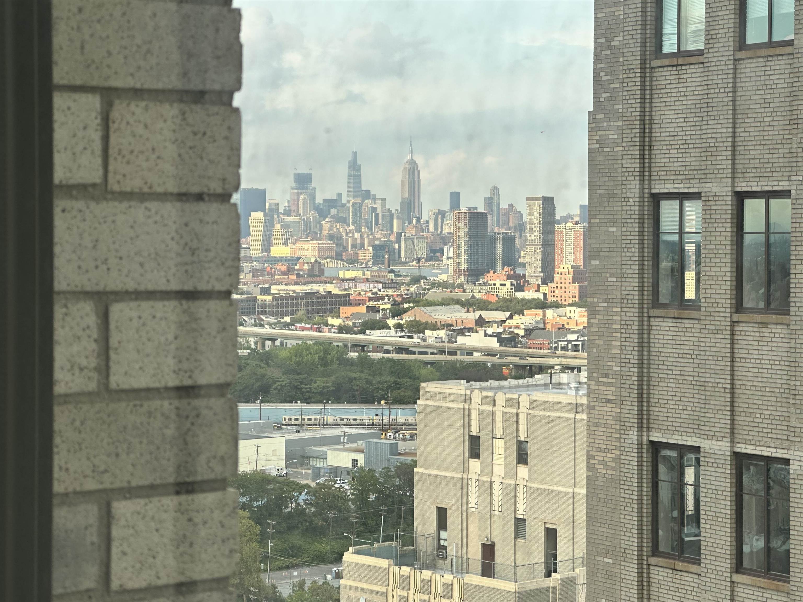 4 BEACON WAY Unit: 1411
