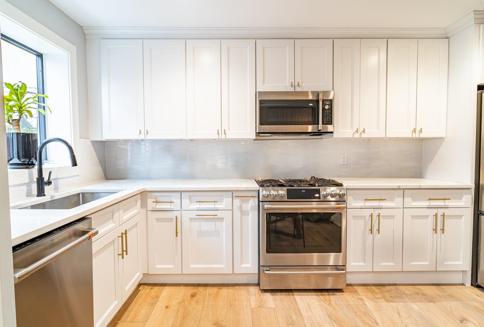 2716 PALISADE AVE Unit: 101