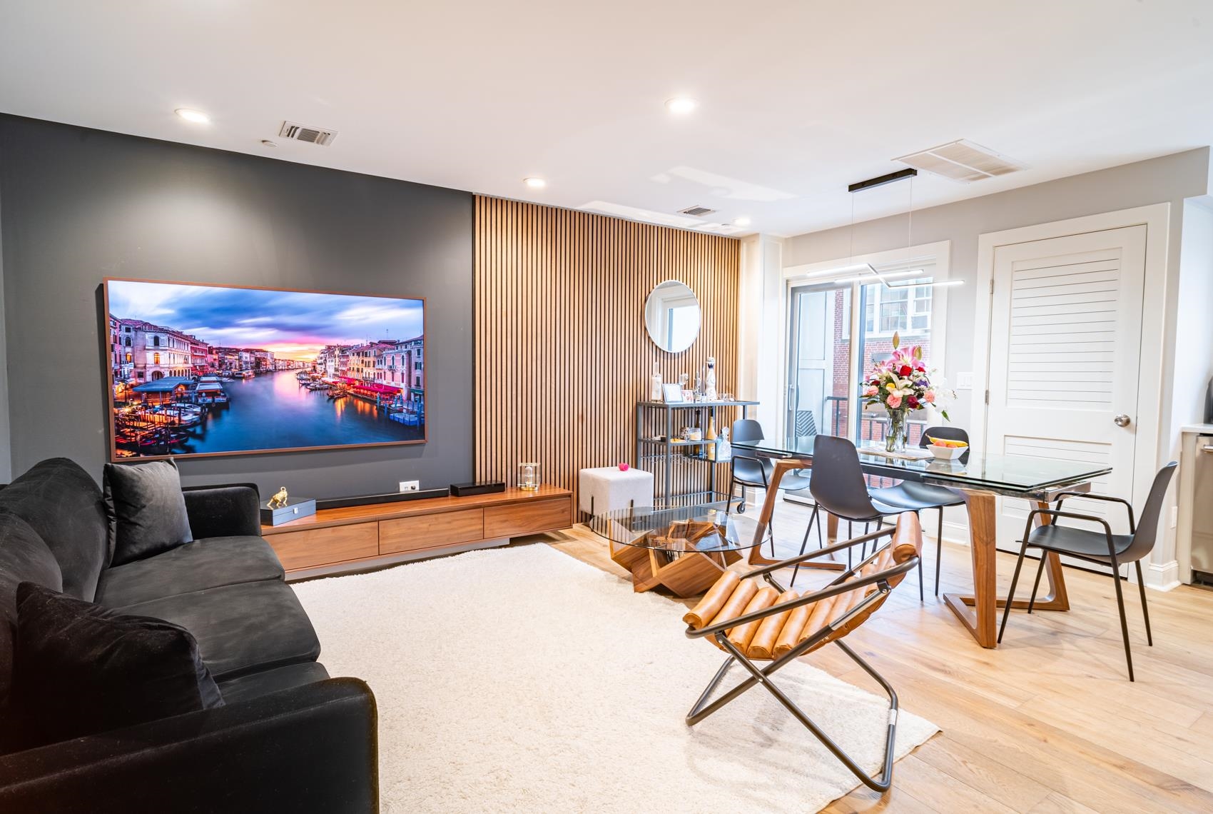 2716 PALISADE AVE Unit: 101