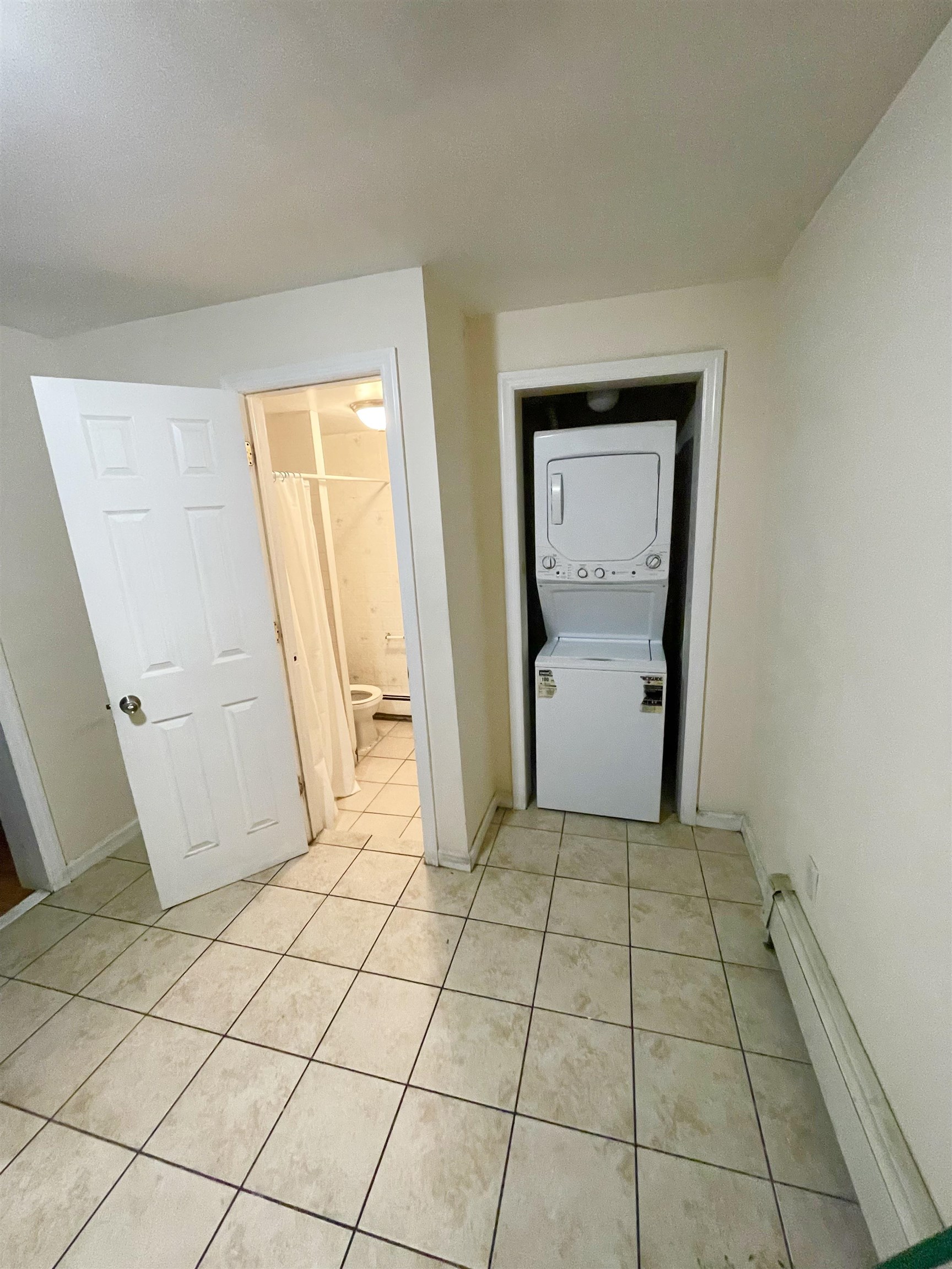 687 SUMMIT AVE