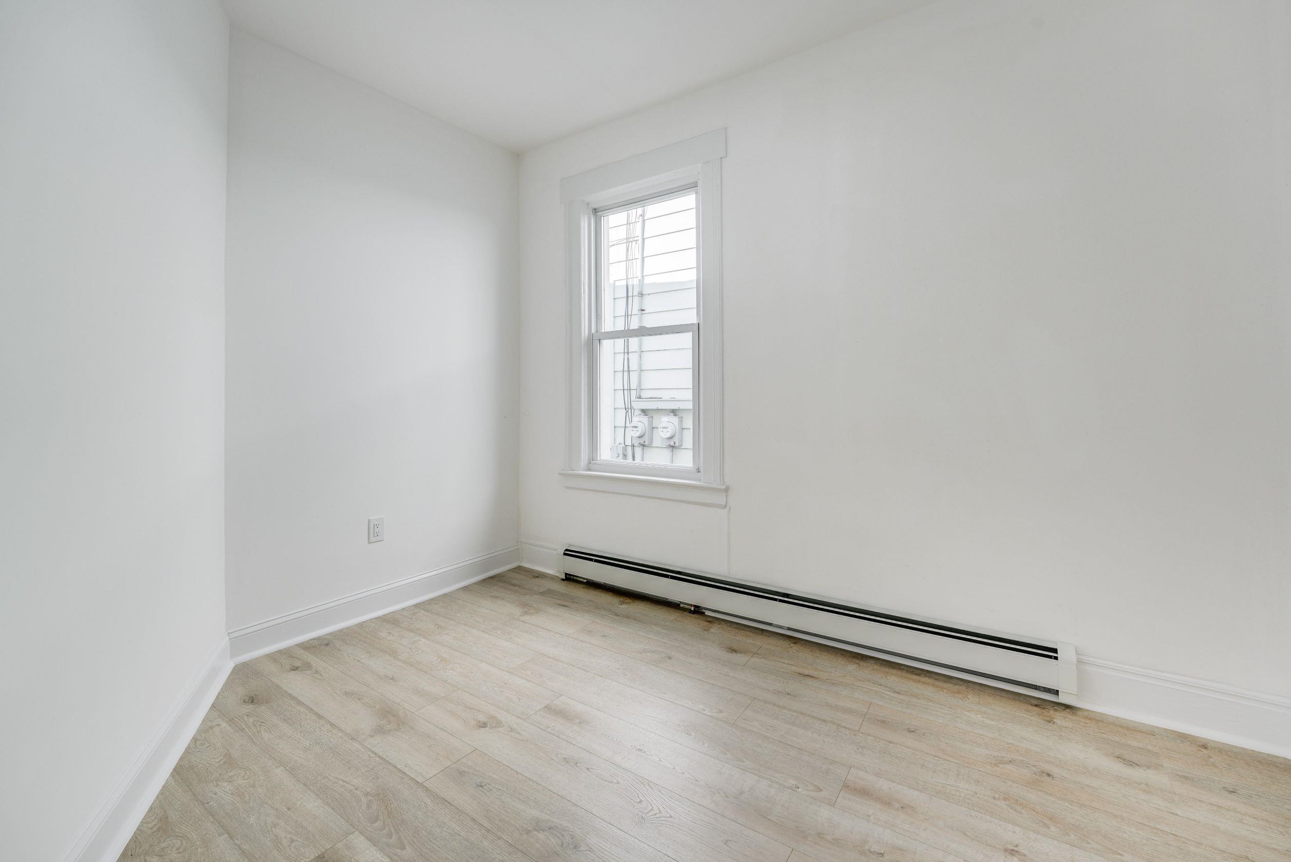 390 VIRGINIA AVE