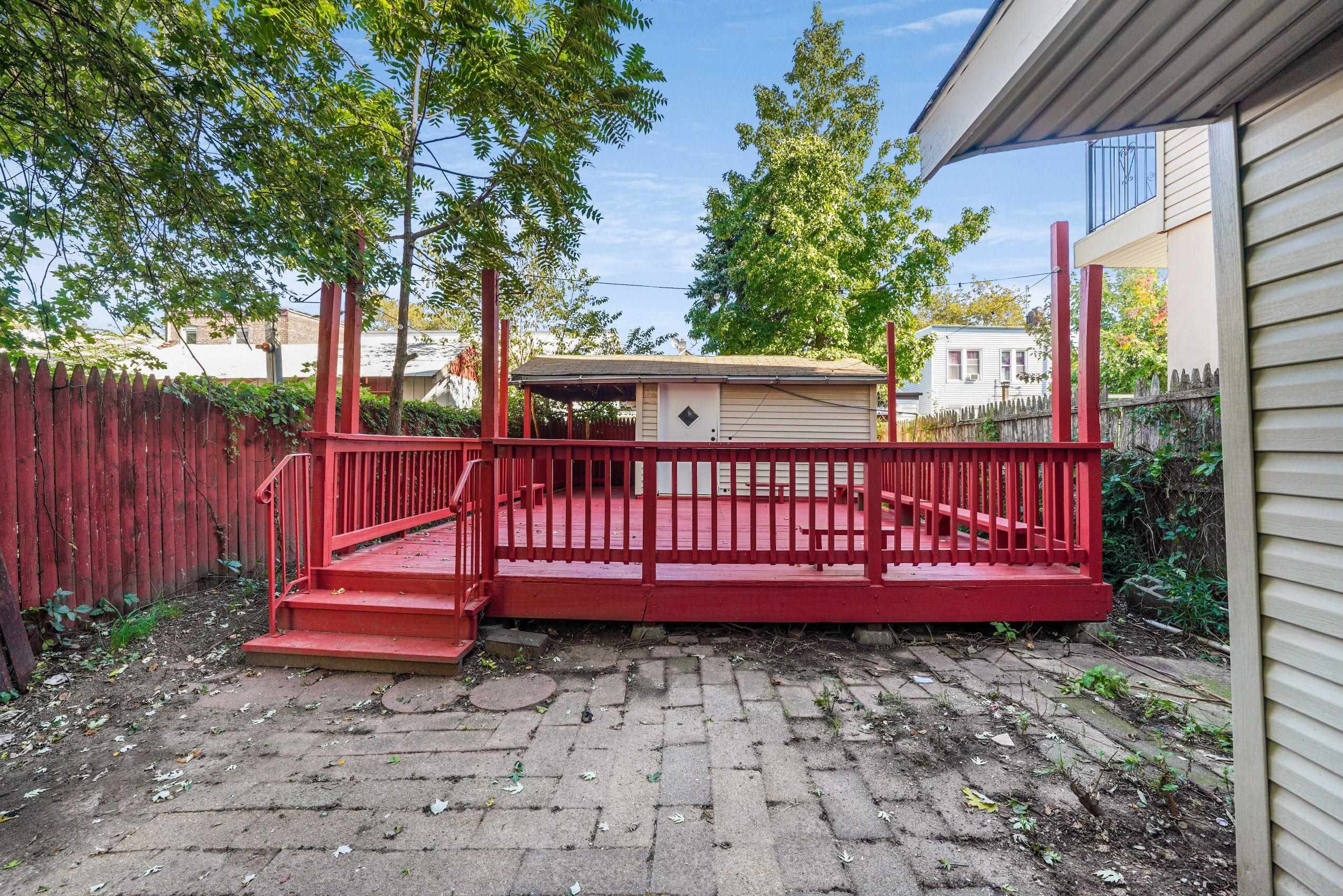 390 VIRGINIA AVE
