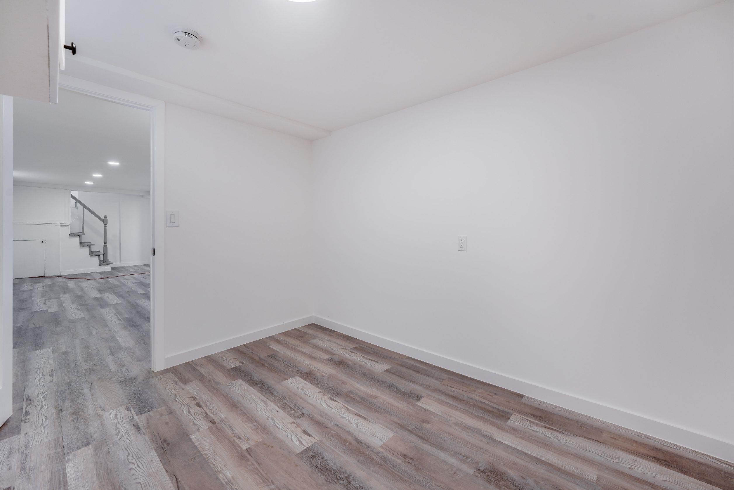 390 VIRGINIA AVE
