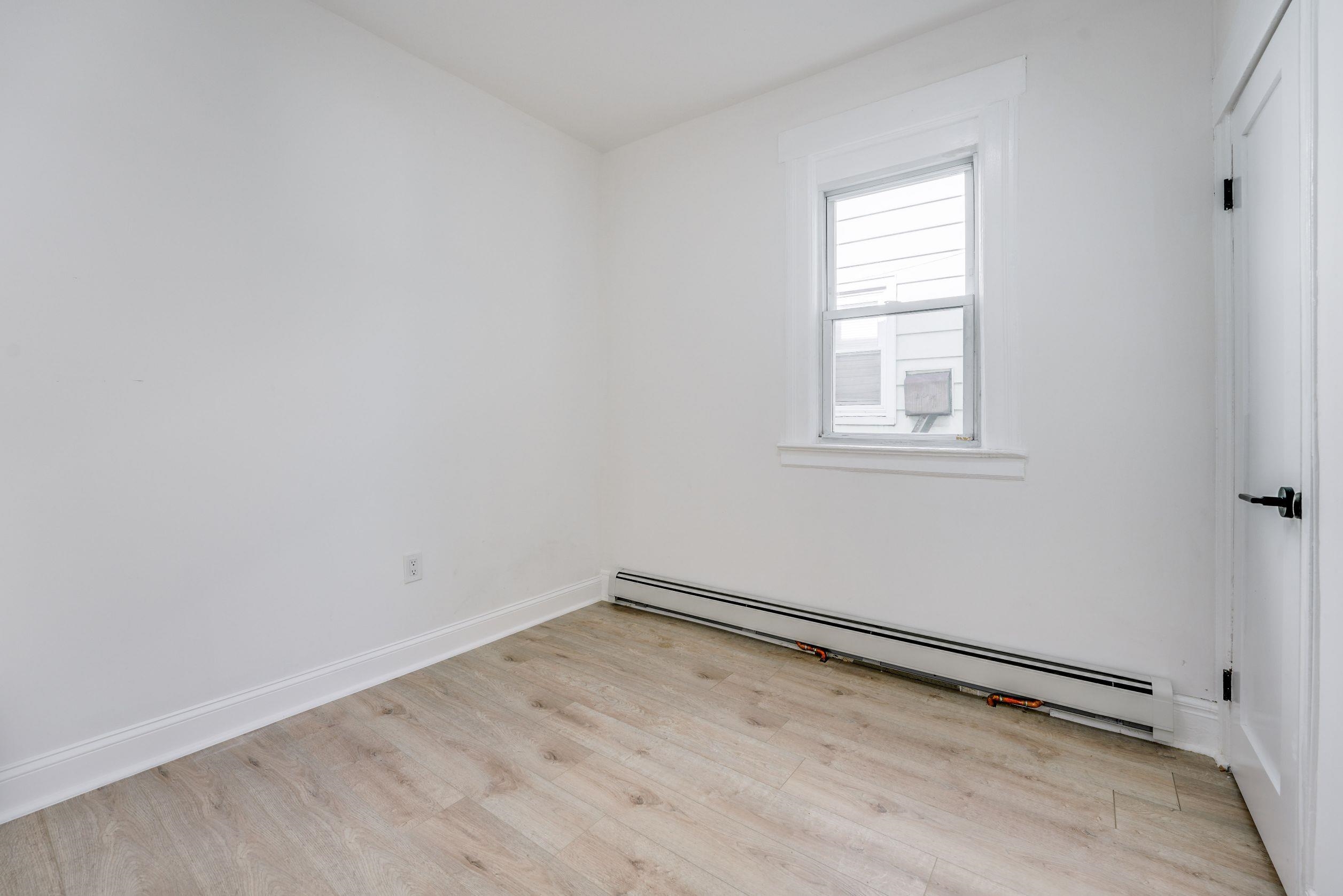 390 VIRGINIA AVE