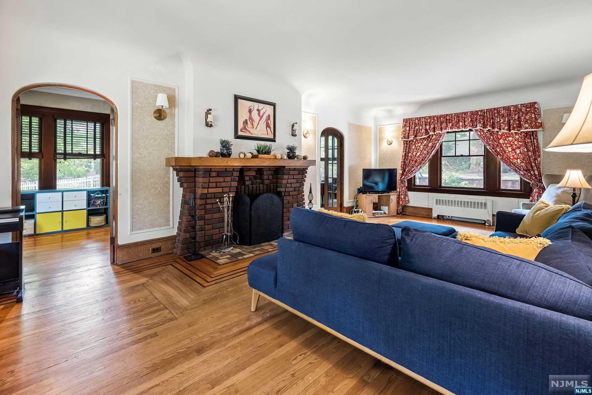 810 Goffle Road