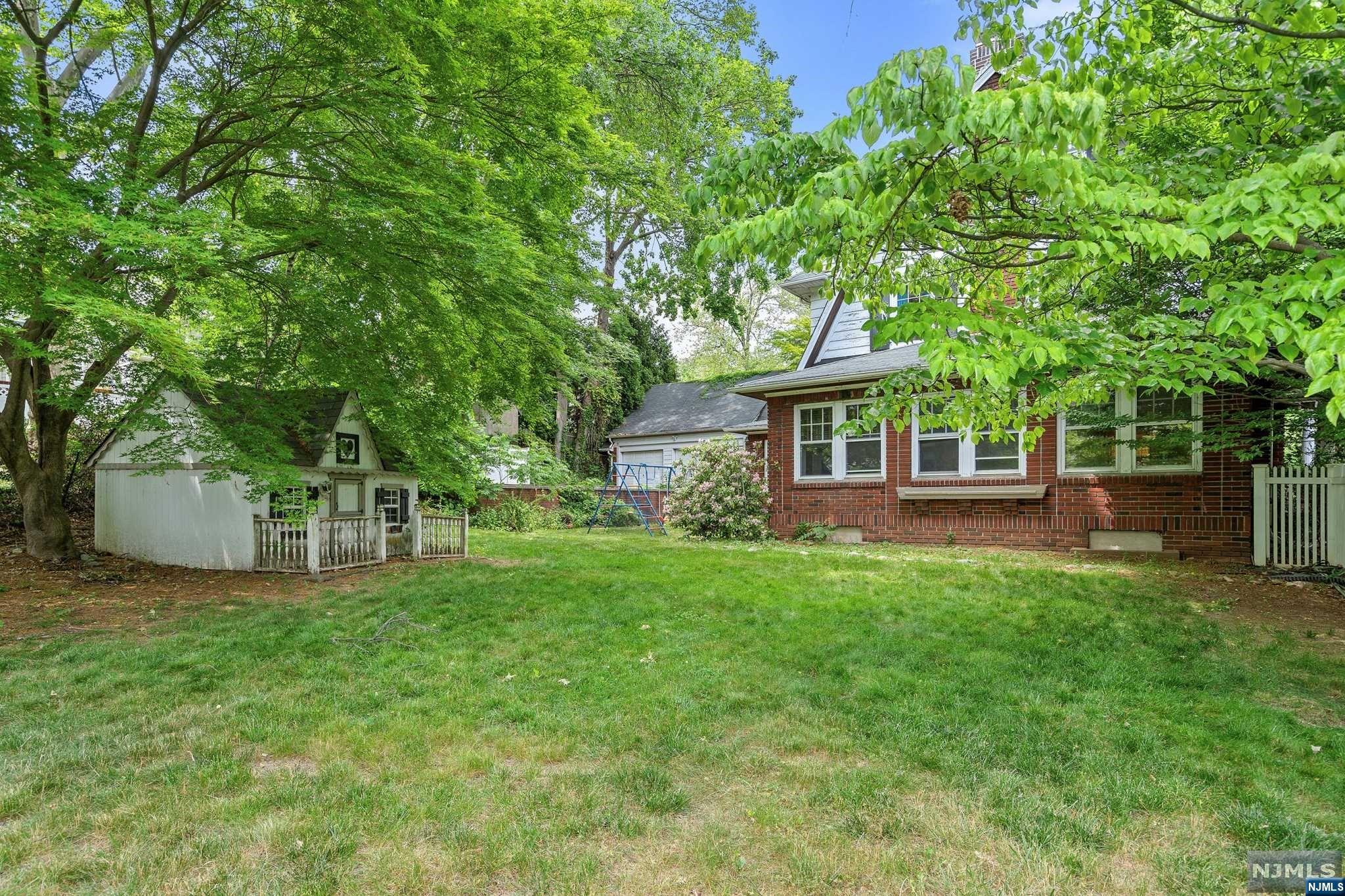 810 Goffle Road
