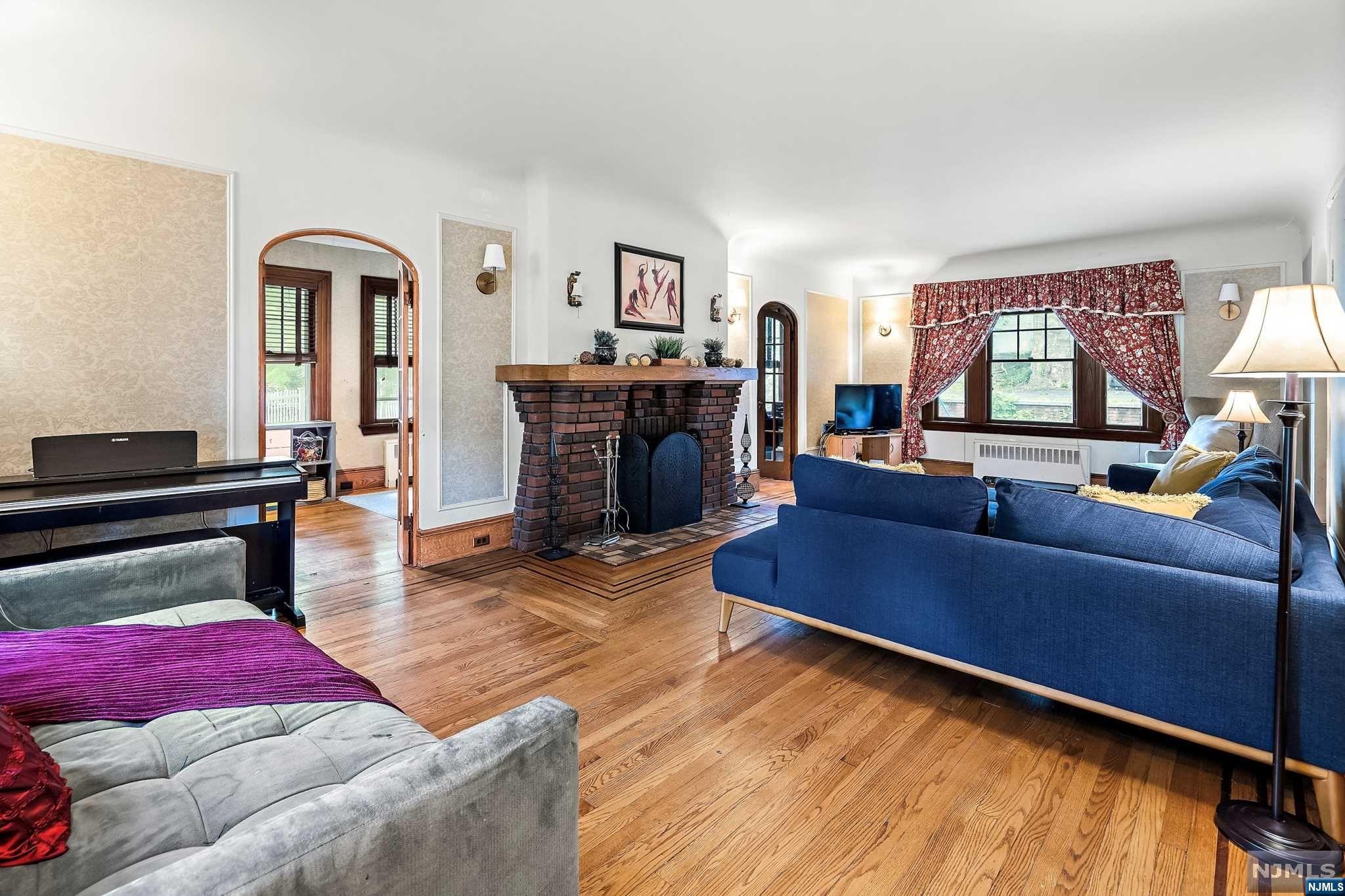 810 Goffle Road