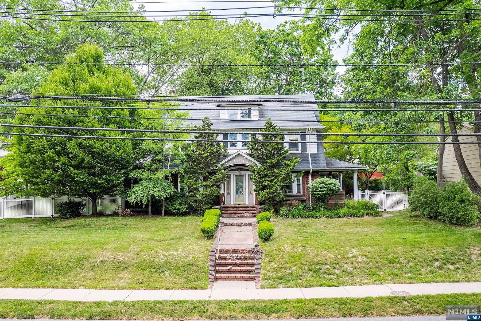 810 Goffle Road