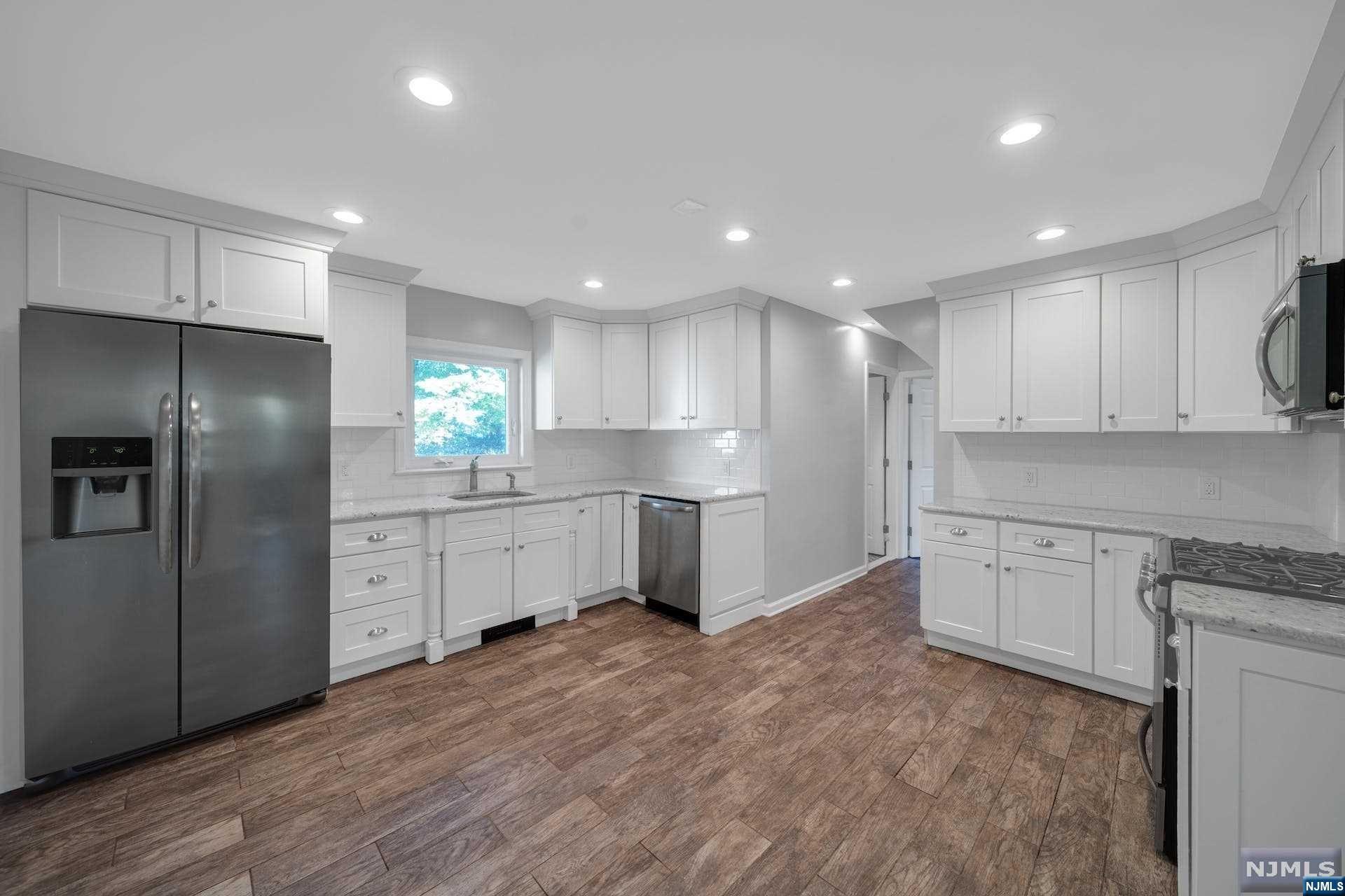 948 Lafayette Ave Extension