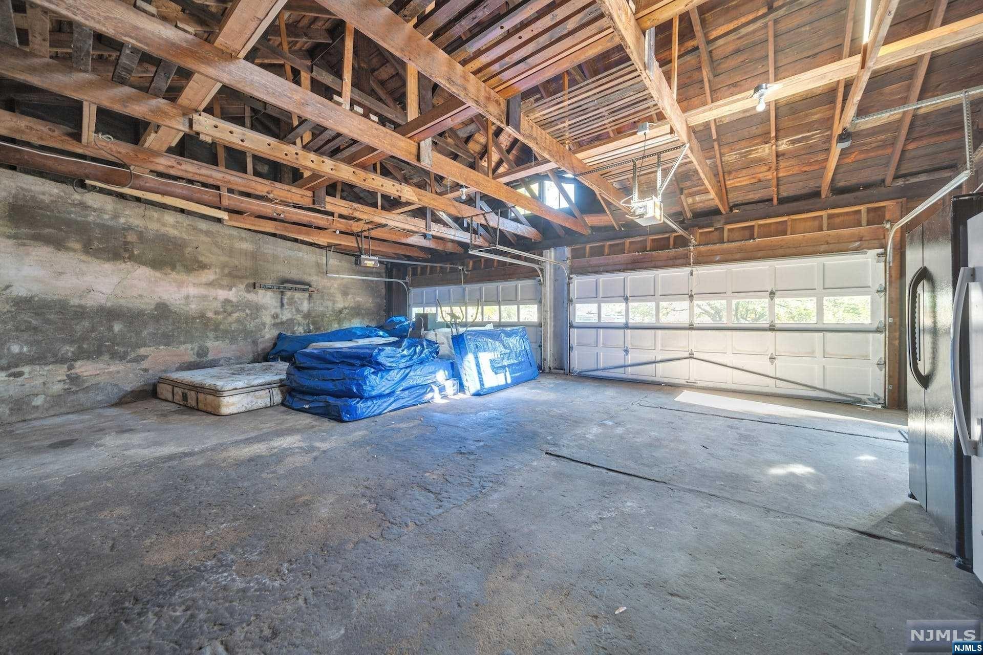 948 Lafayette Ave Extension