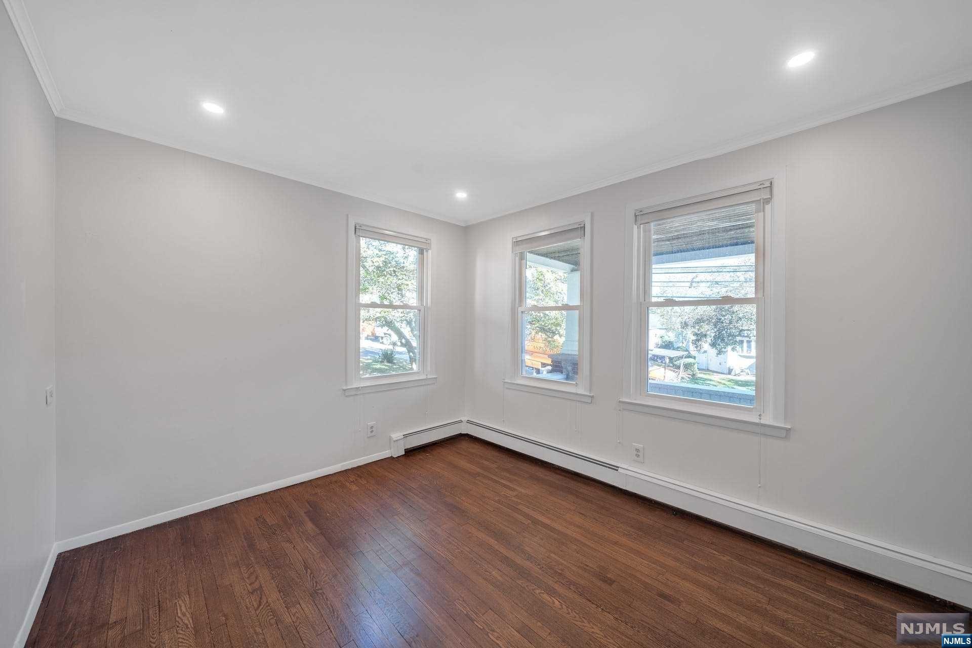 948 Lafayette Ave Extension