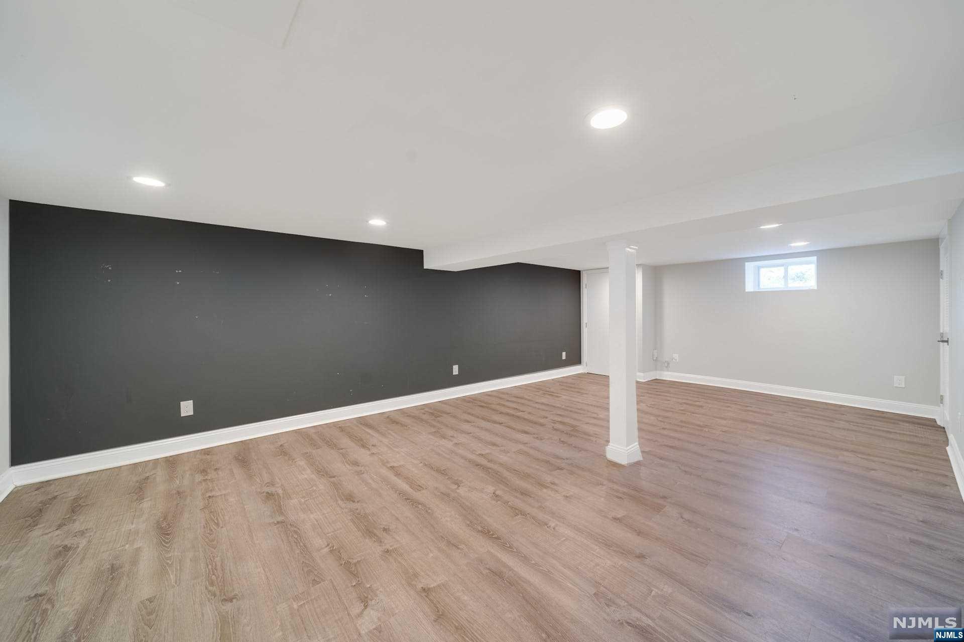 948 Lafayette Ave Extension
