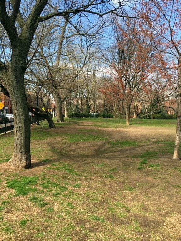 253 8TH ST Unit: 3R