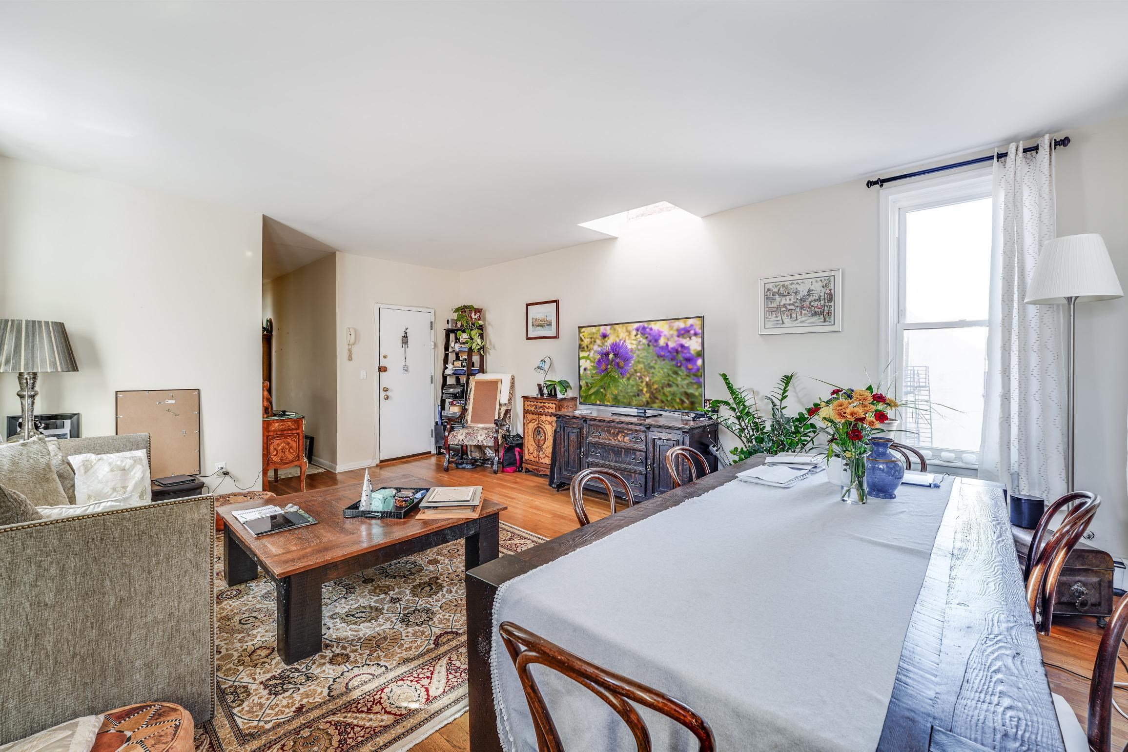 112 MERCER ST Unit: 3