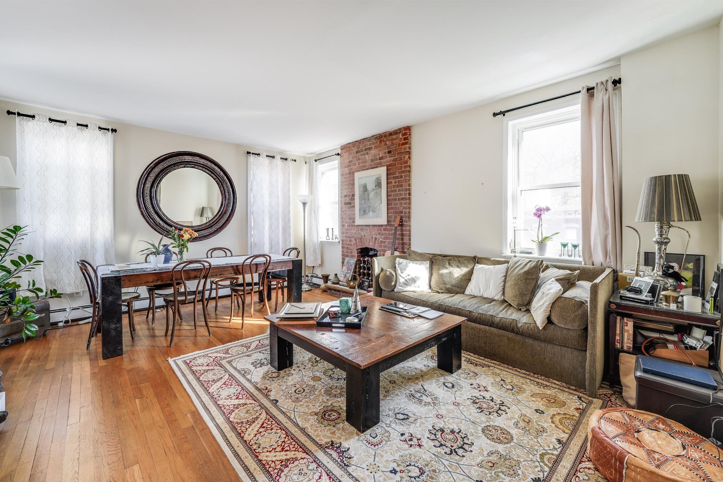 112 MERCER ST Unit: 3