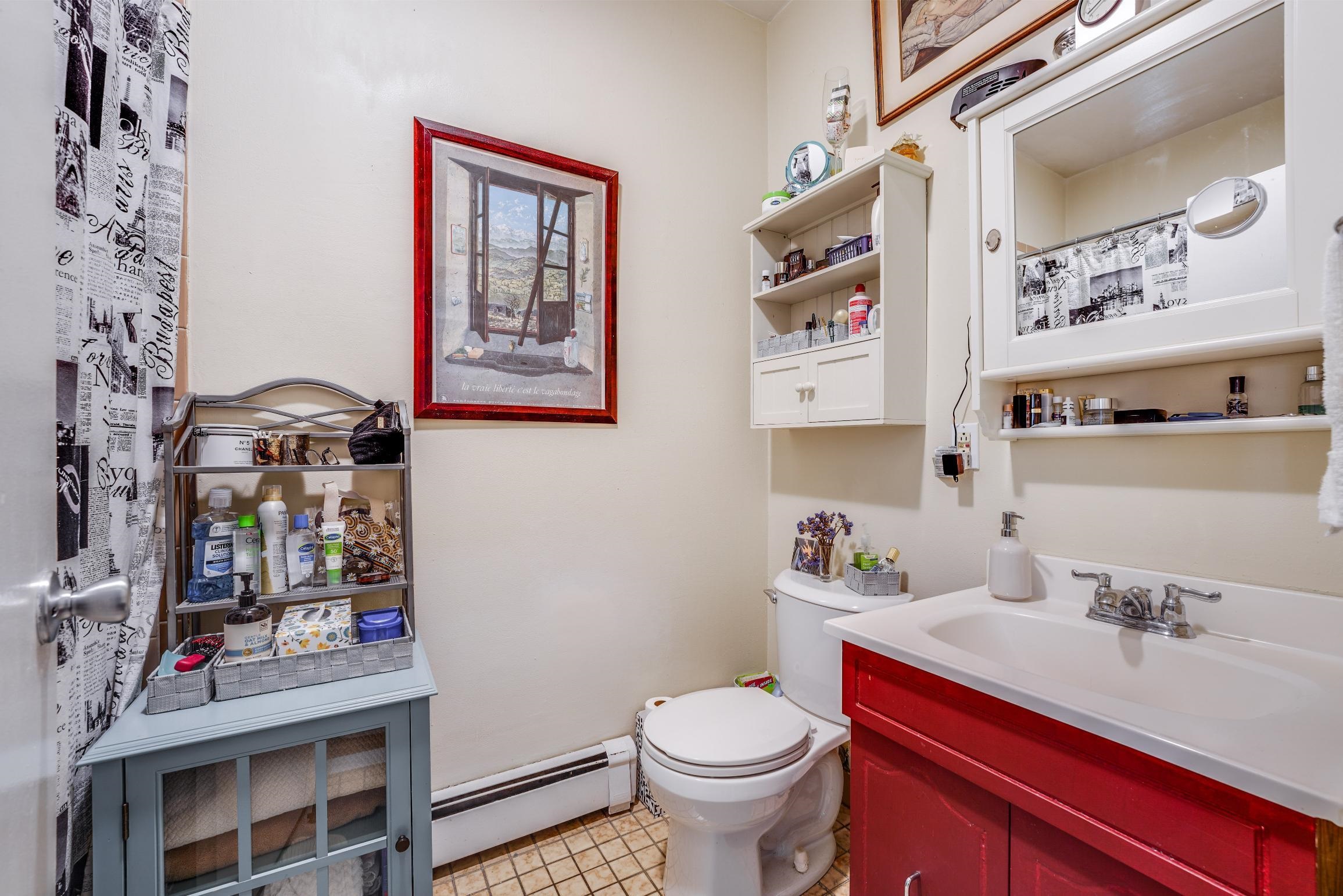 112 MERCER ST Unit: 3