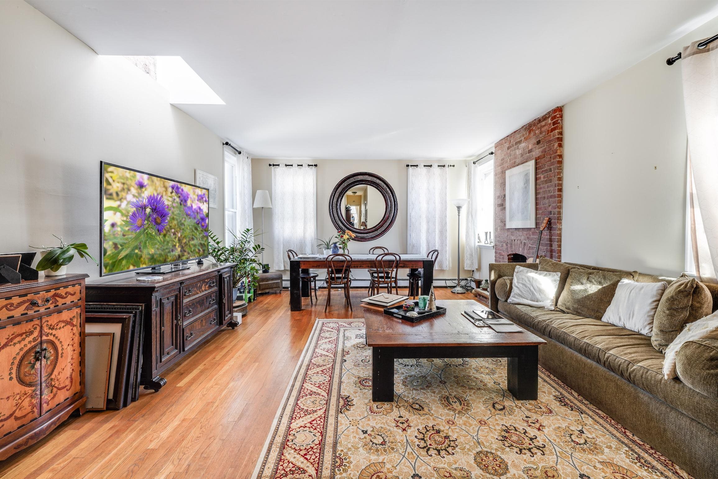 112 MERCER ST Unit: 3