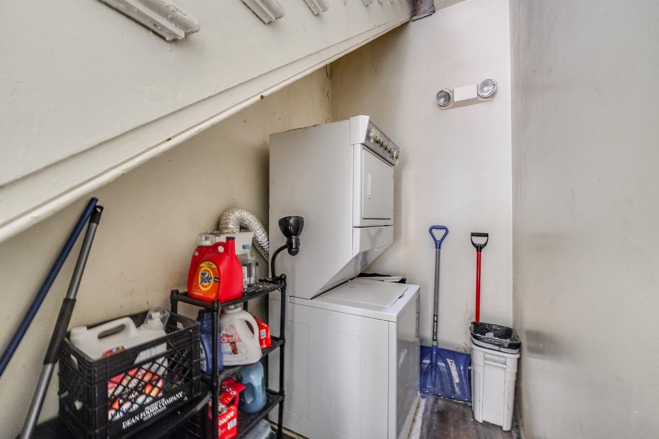 112 MERCER ST Unit: 3