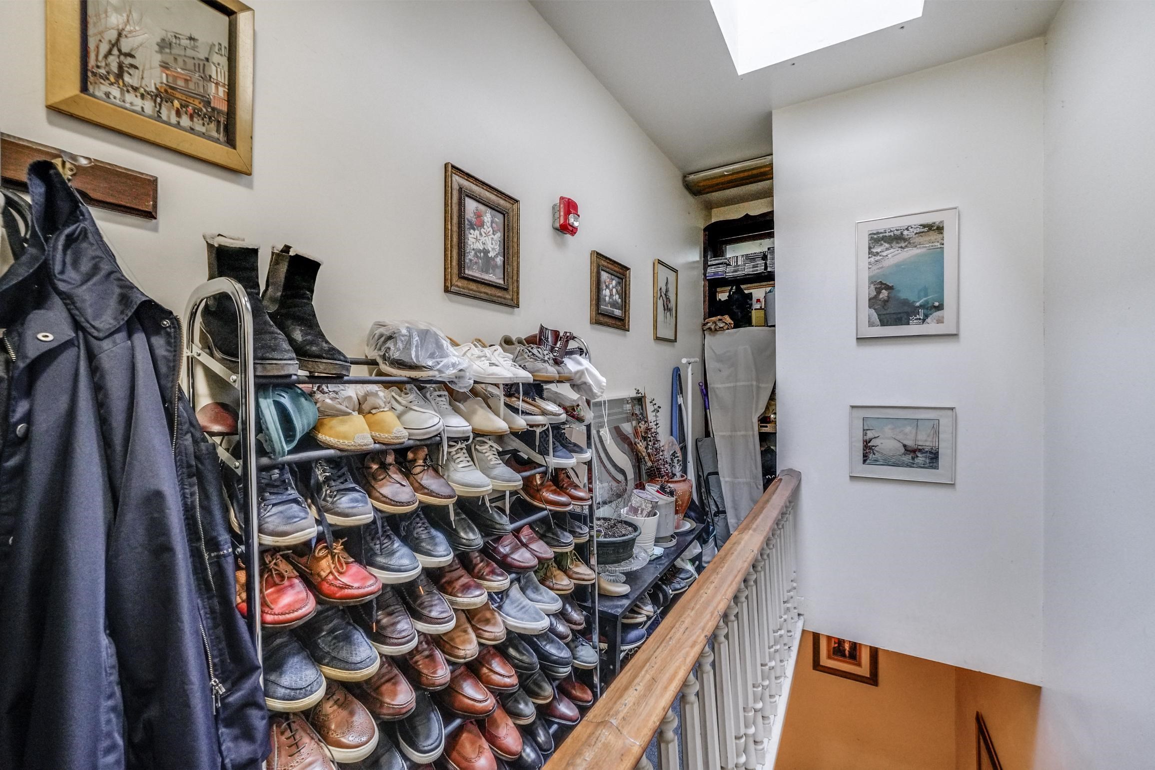 112 MERCER ST Unit: 3