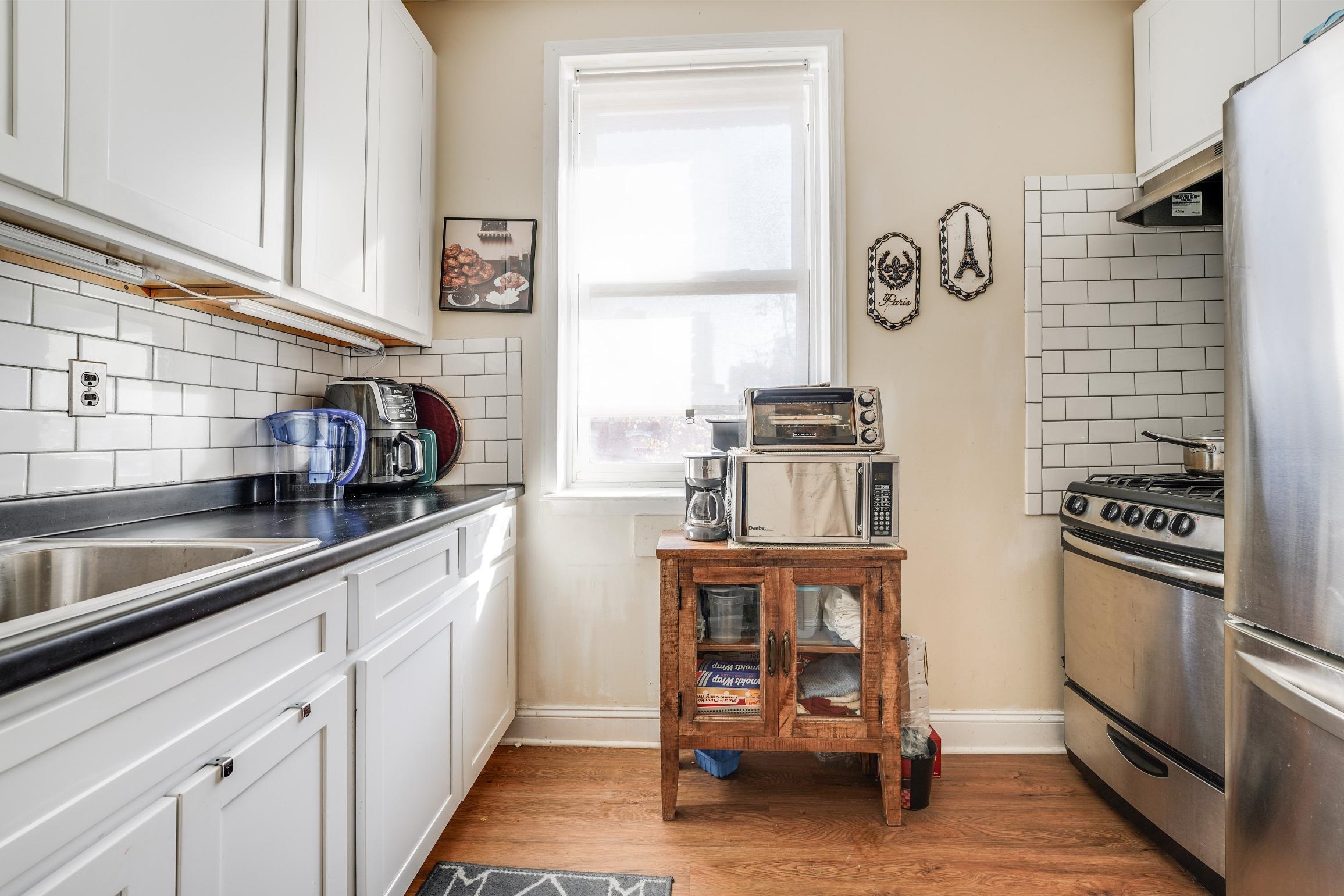 112 MERCER ST Unit: 3