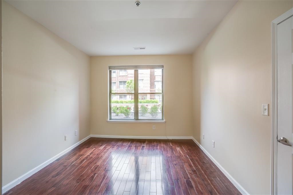 24 AVENUE AT PORT IMPERIAL Unit: 133