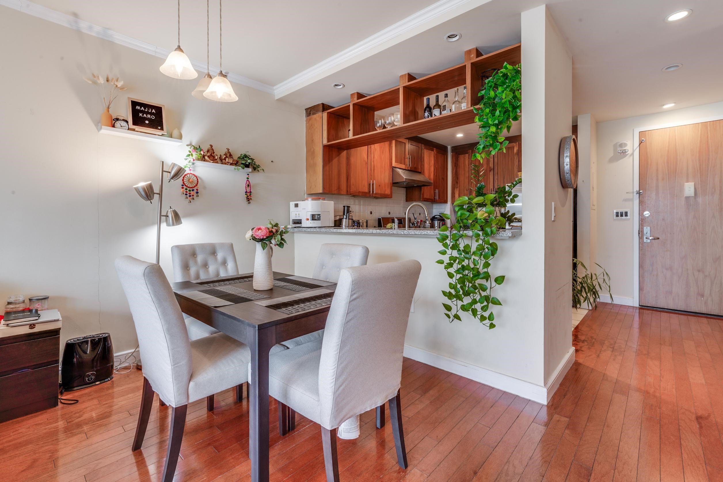 20 NEWPORT PARKWAY Unit: 2505