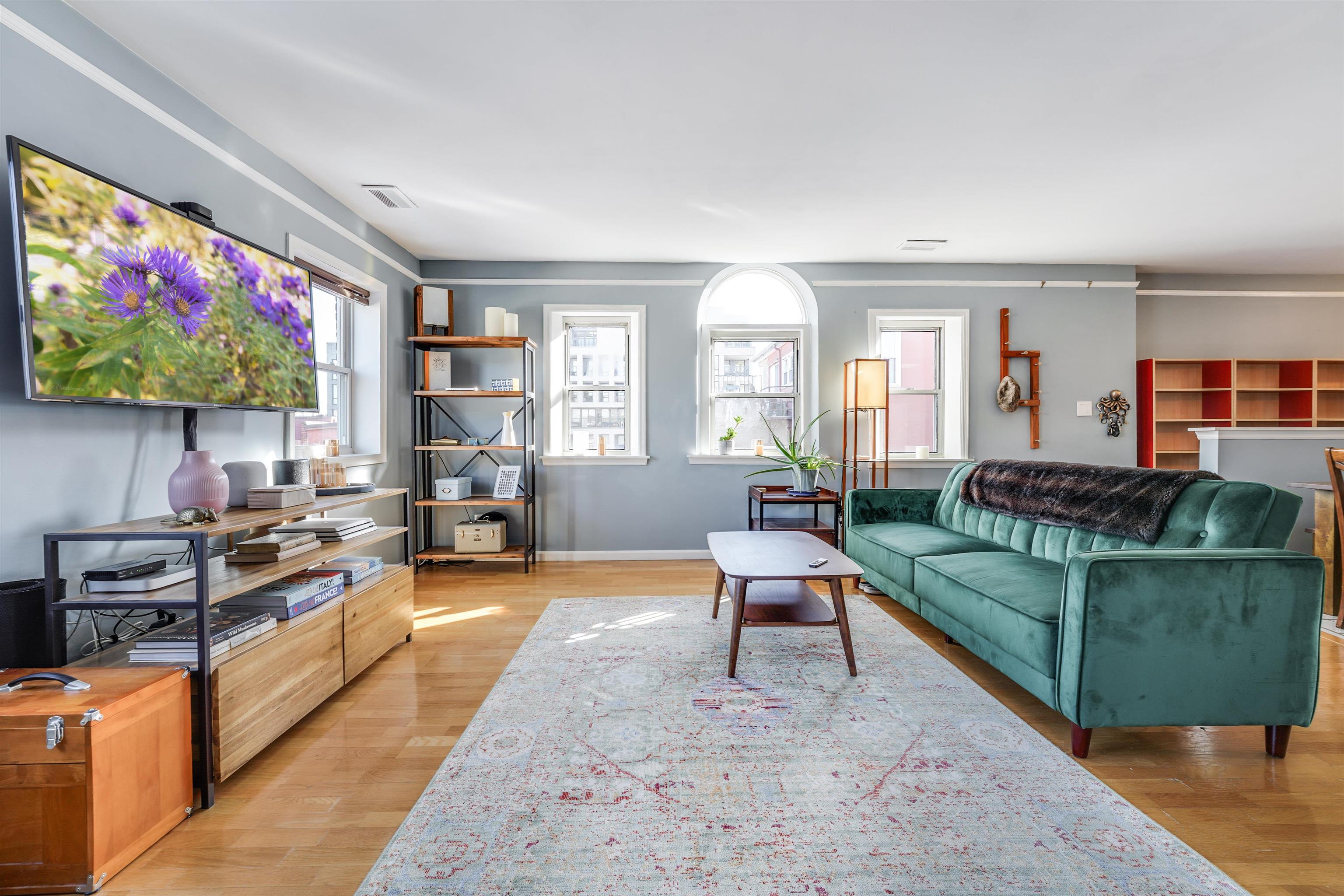 238-240 9TH ST Unit: 14